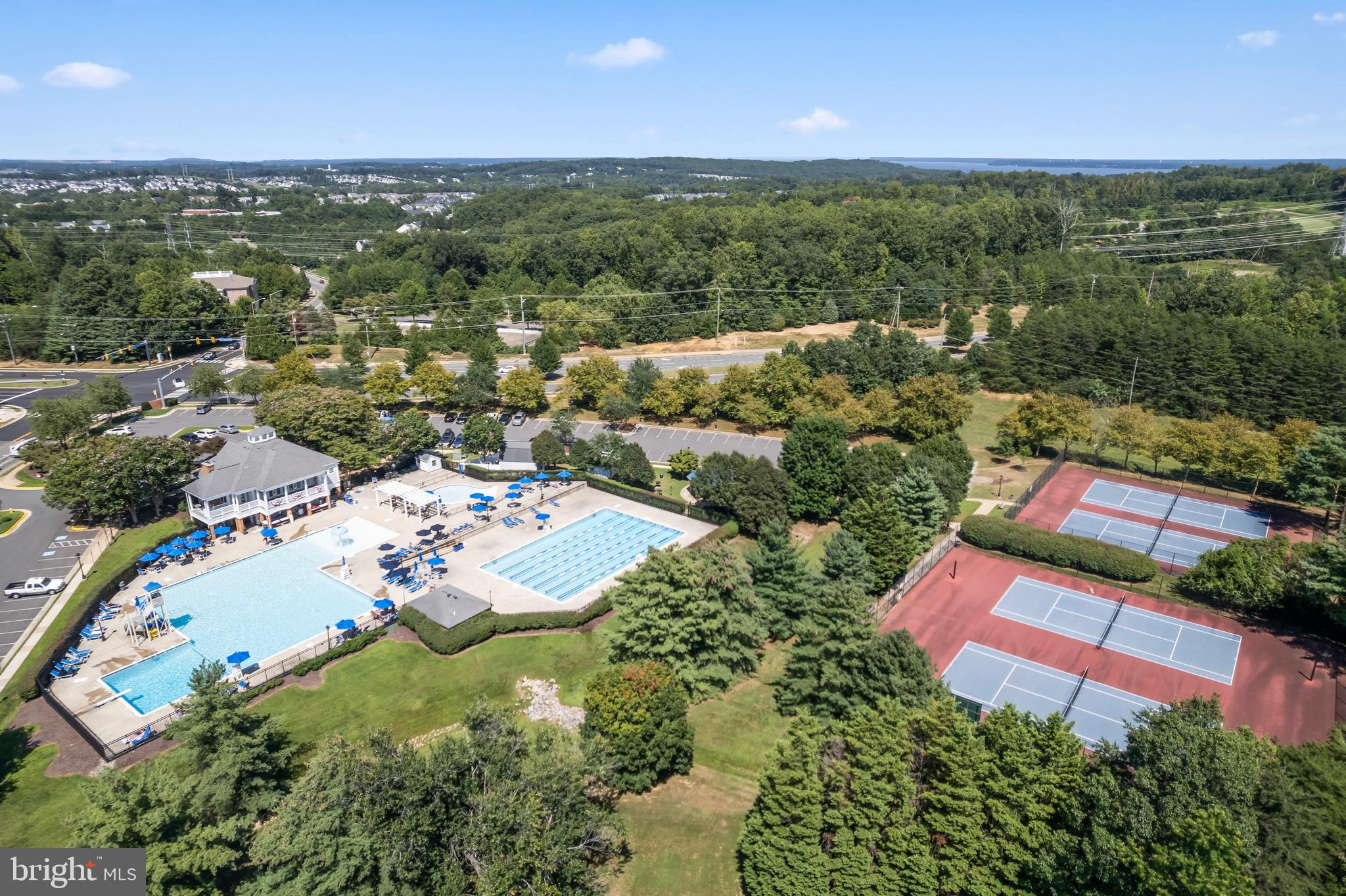 WAYSIDE VILLAGE - Residential