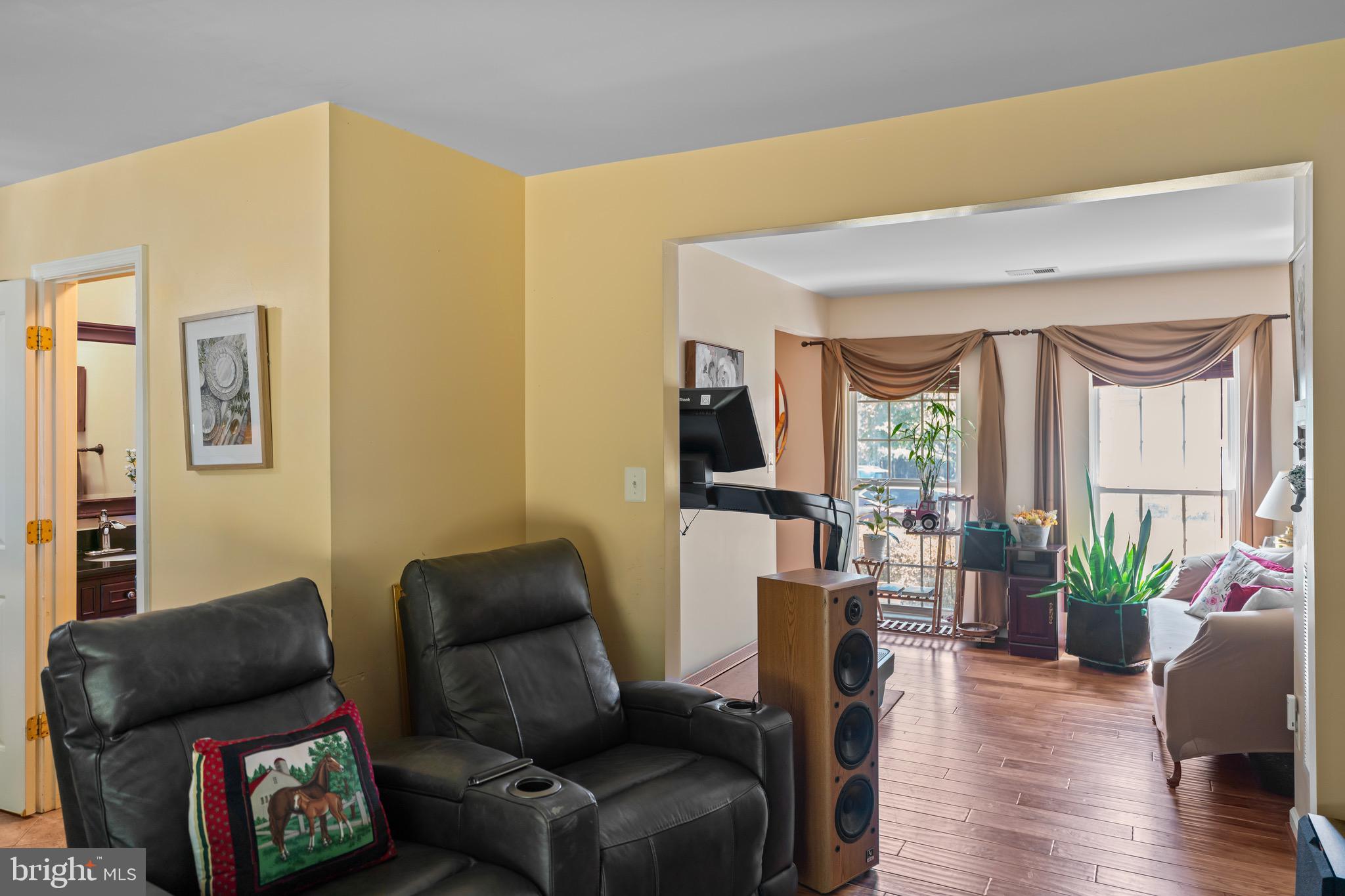 WAYSIDE VILLAGE - Residential