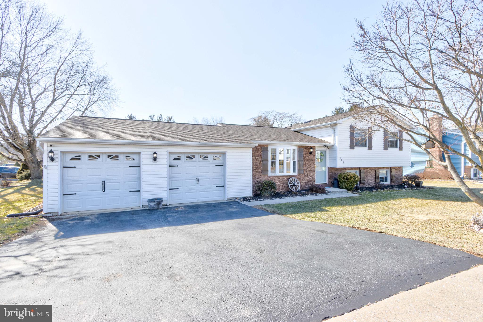 AUTUMN RIDGE - Residential