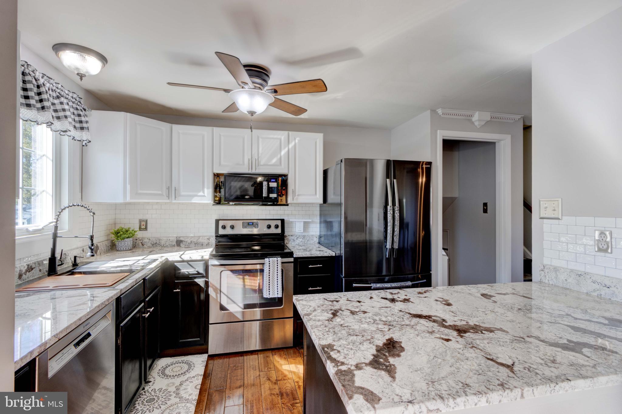 AUTUMN RIDGE - Residential