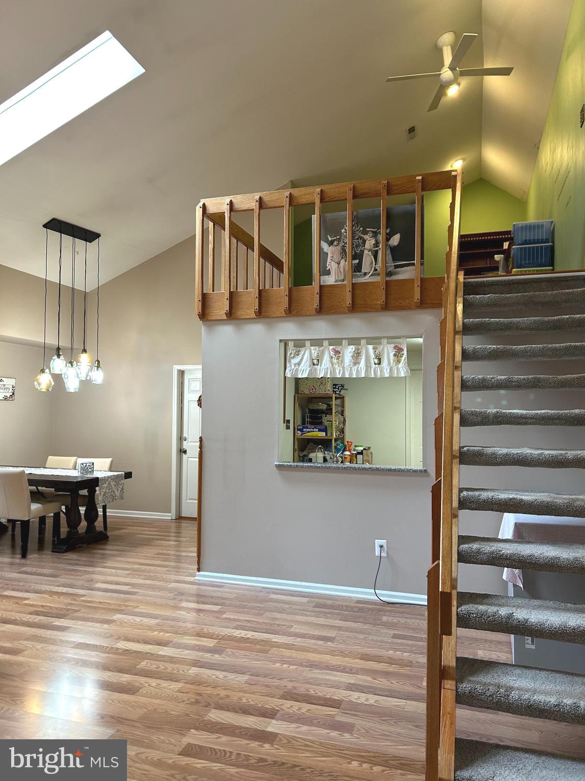 910 MOUNTAINVIEW DRIVE 910