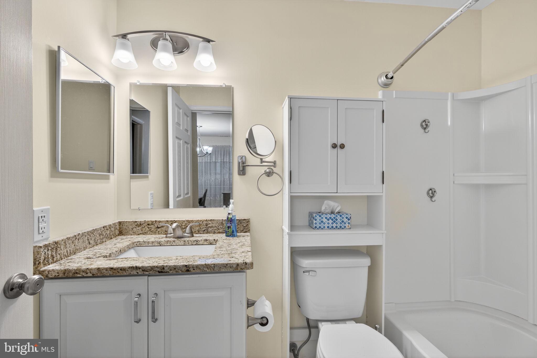 CROWN POINT - Residential Lease