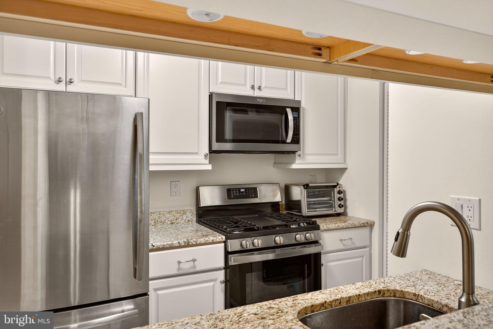 CROWN POINT - Residential Lease