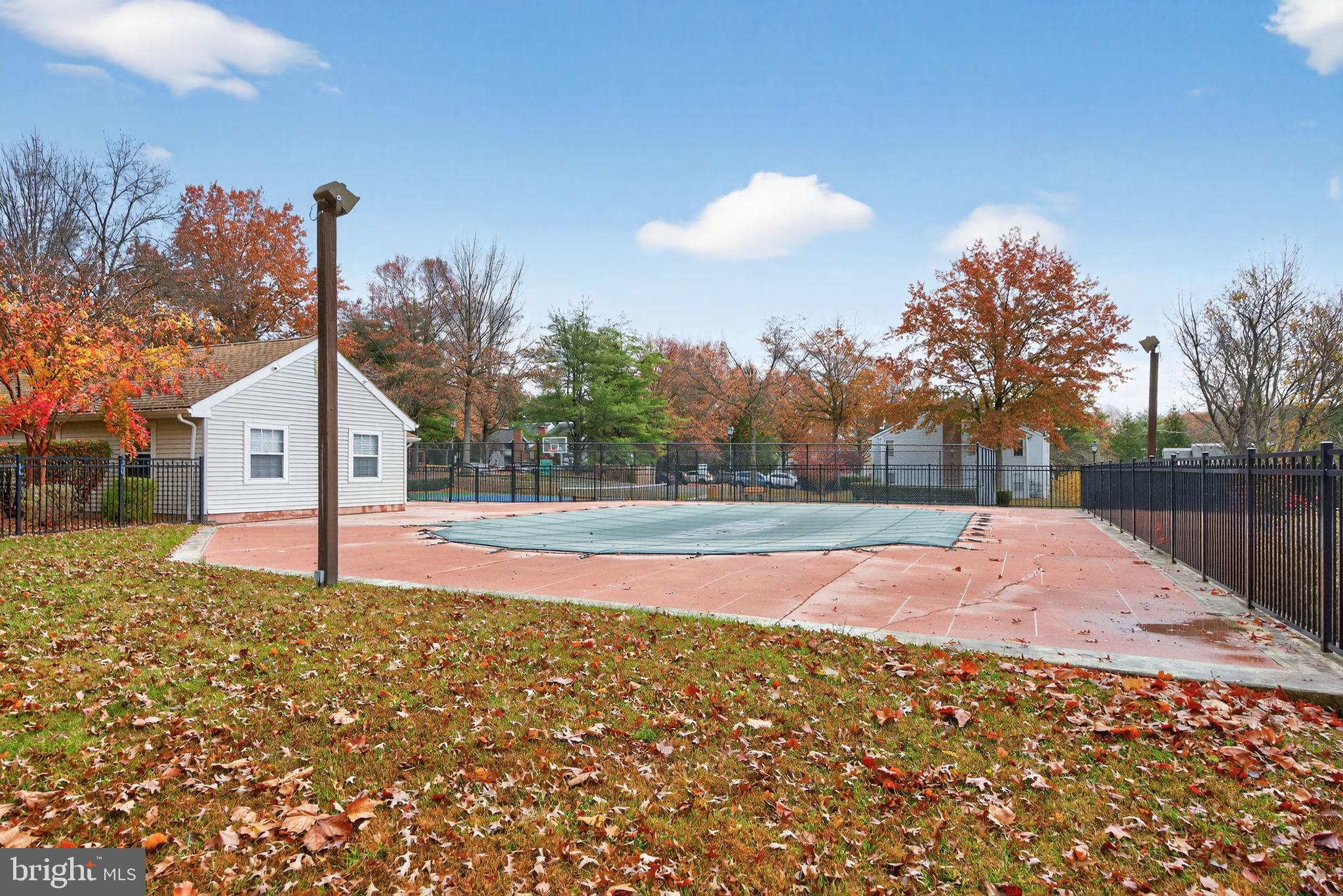 CROWN POINT - Residential Lease