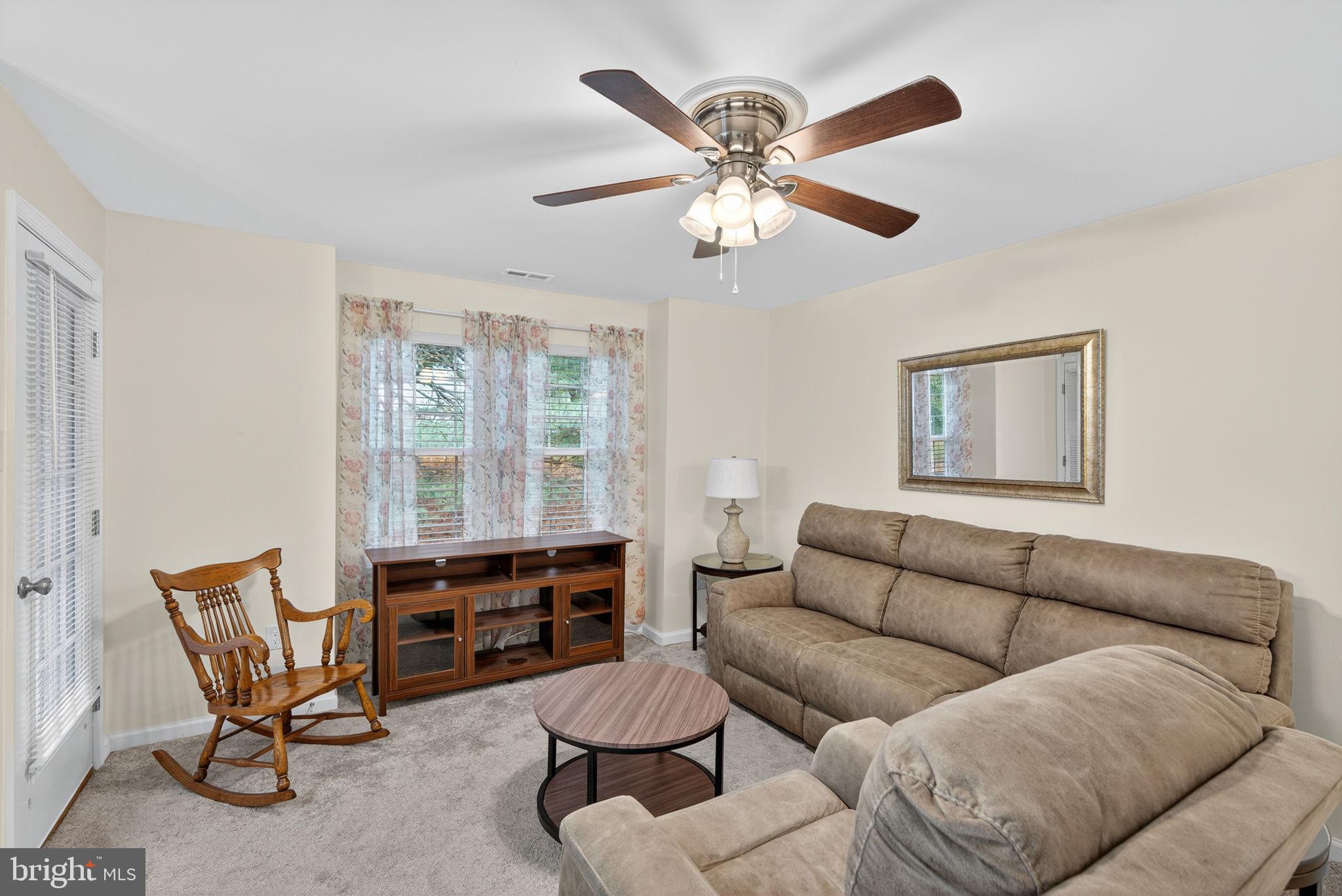 CROWN POINT - Residential Lease