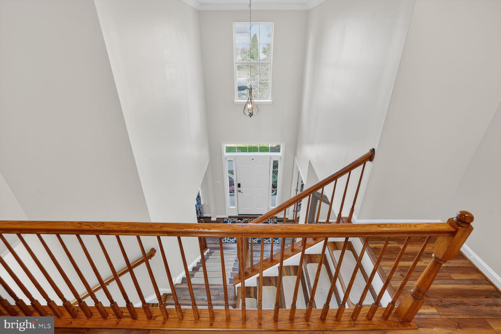 ROUND HILL - Residential