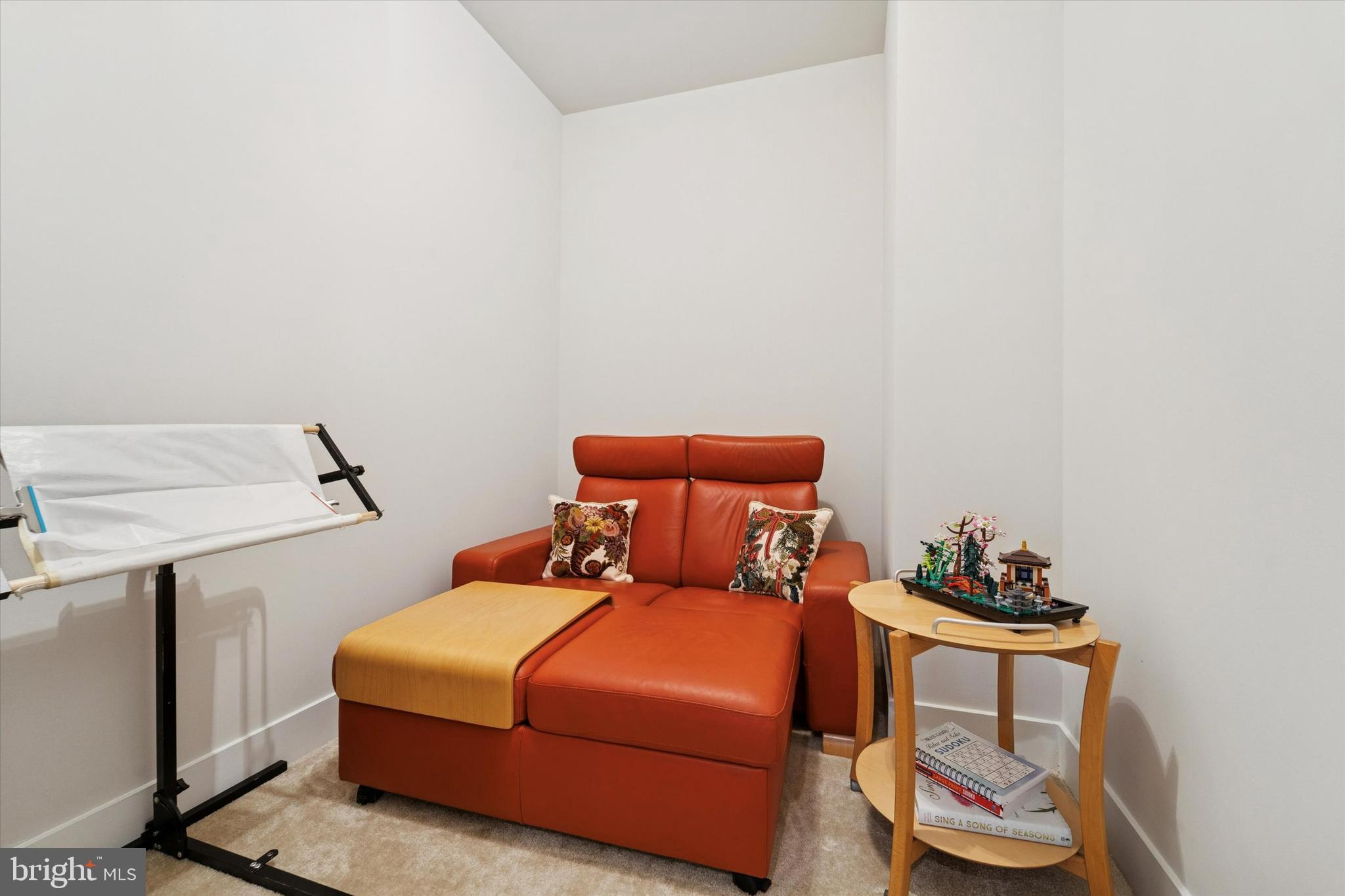 CREEKSIDE AT BLUE BELL - Residential