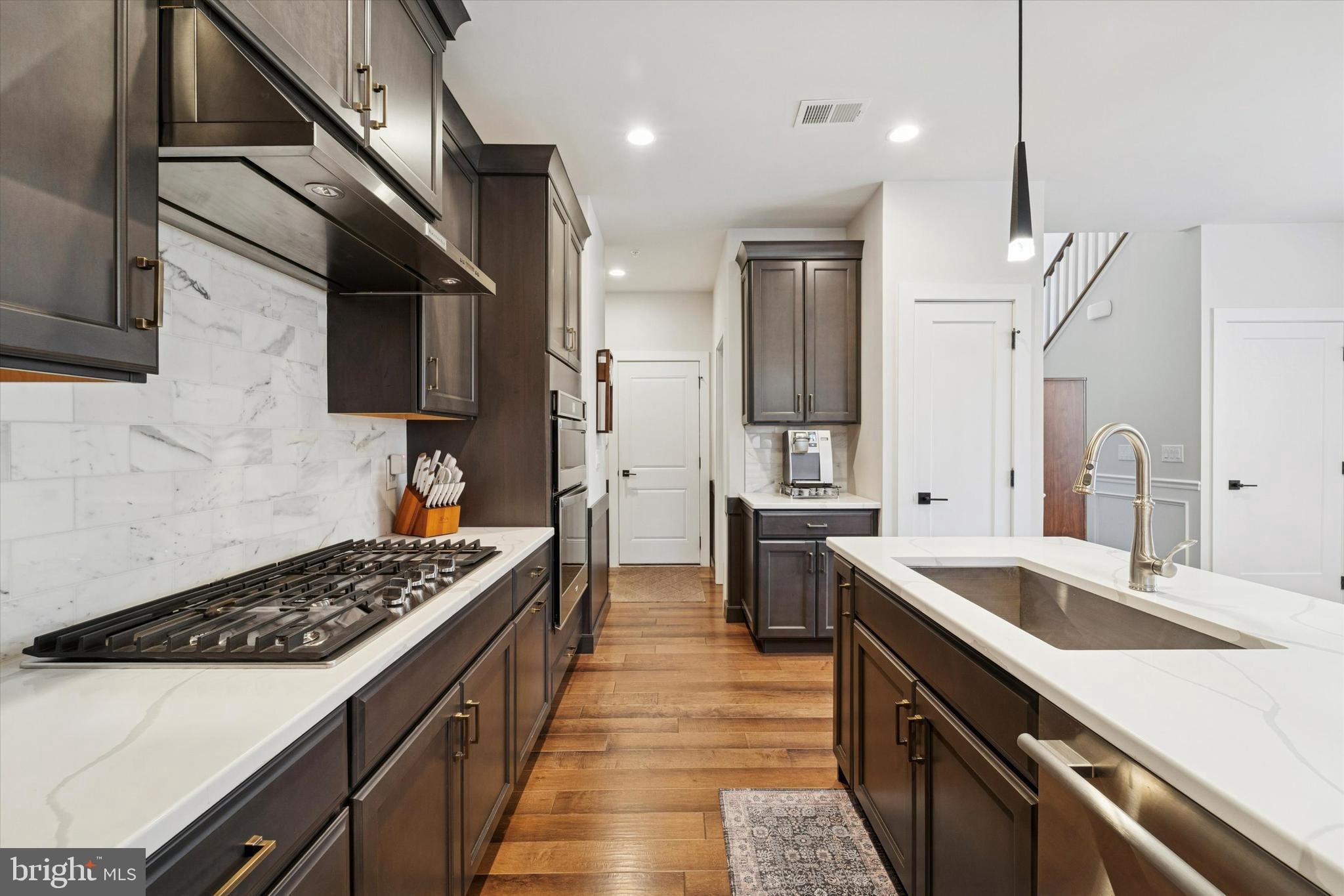 CREEKSIDE AT BLUE BELL - Residential