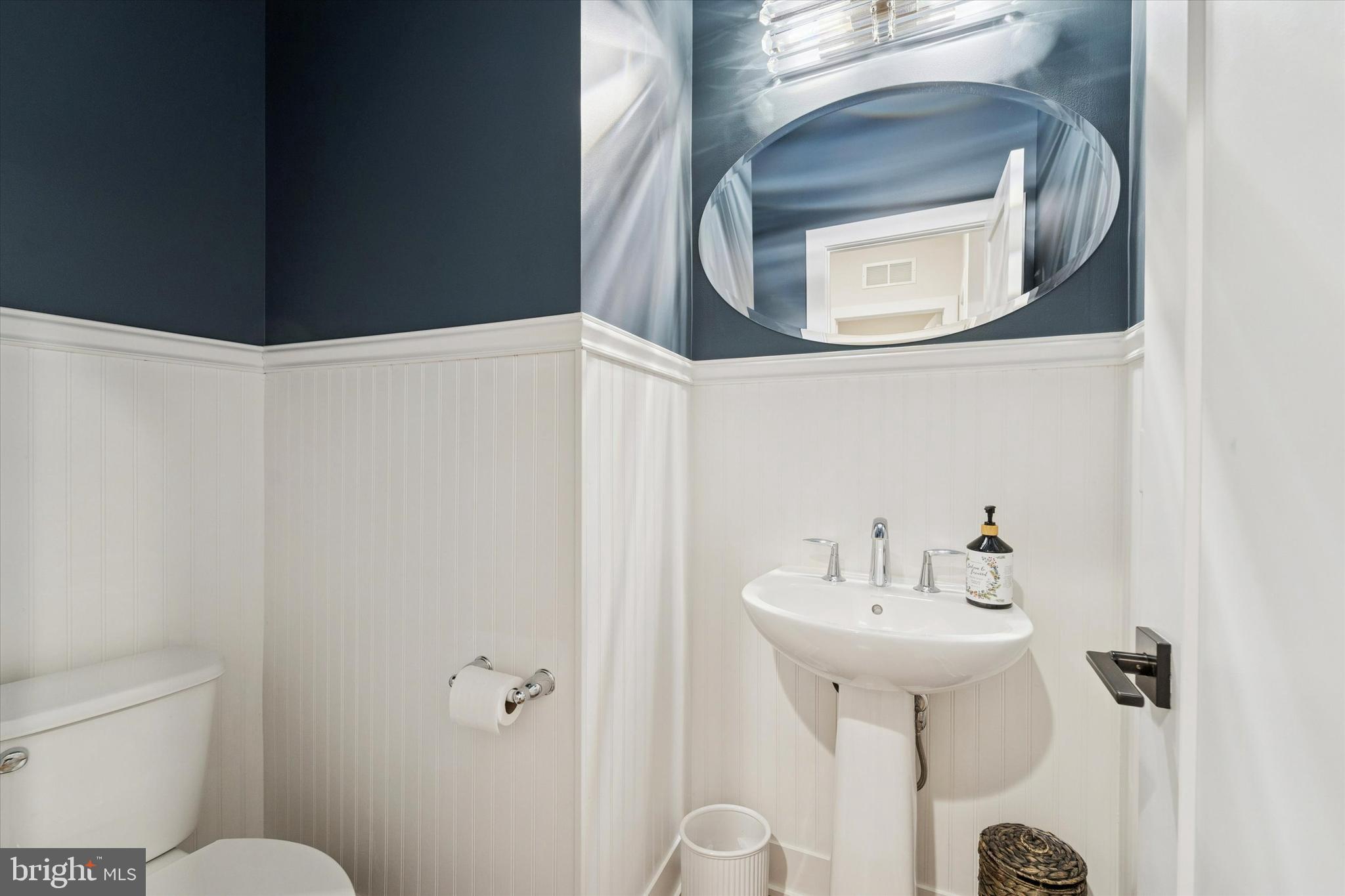 CREEKSIDE AT BLUE BELL - Residential