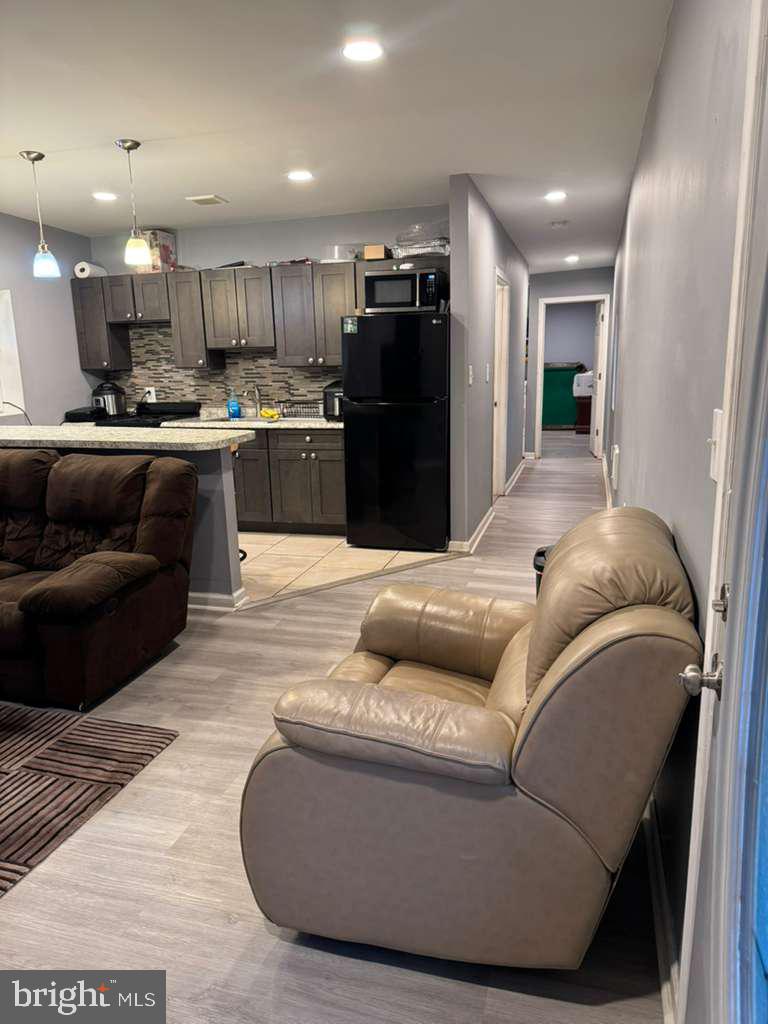 FRANKFORD - Residential