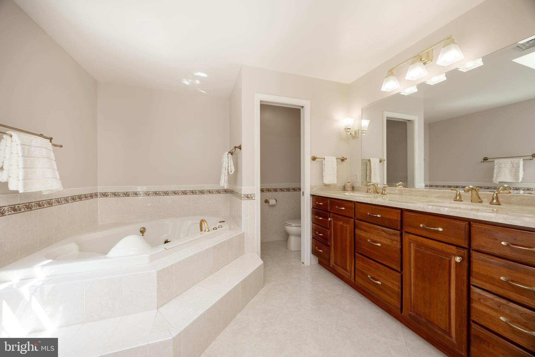 BLACK HORSE FARMS - Residential