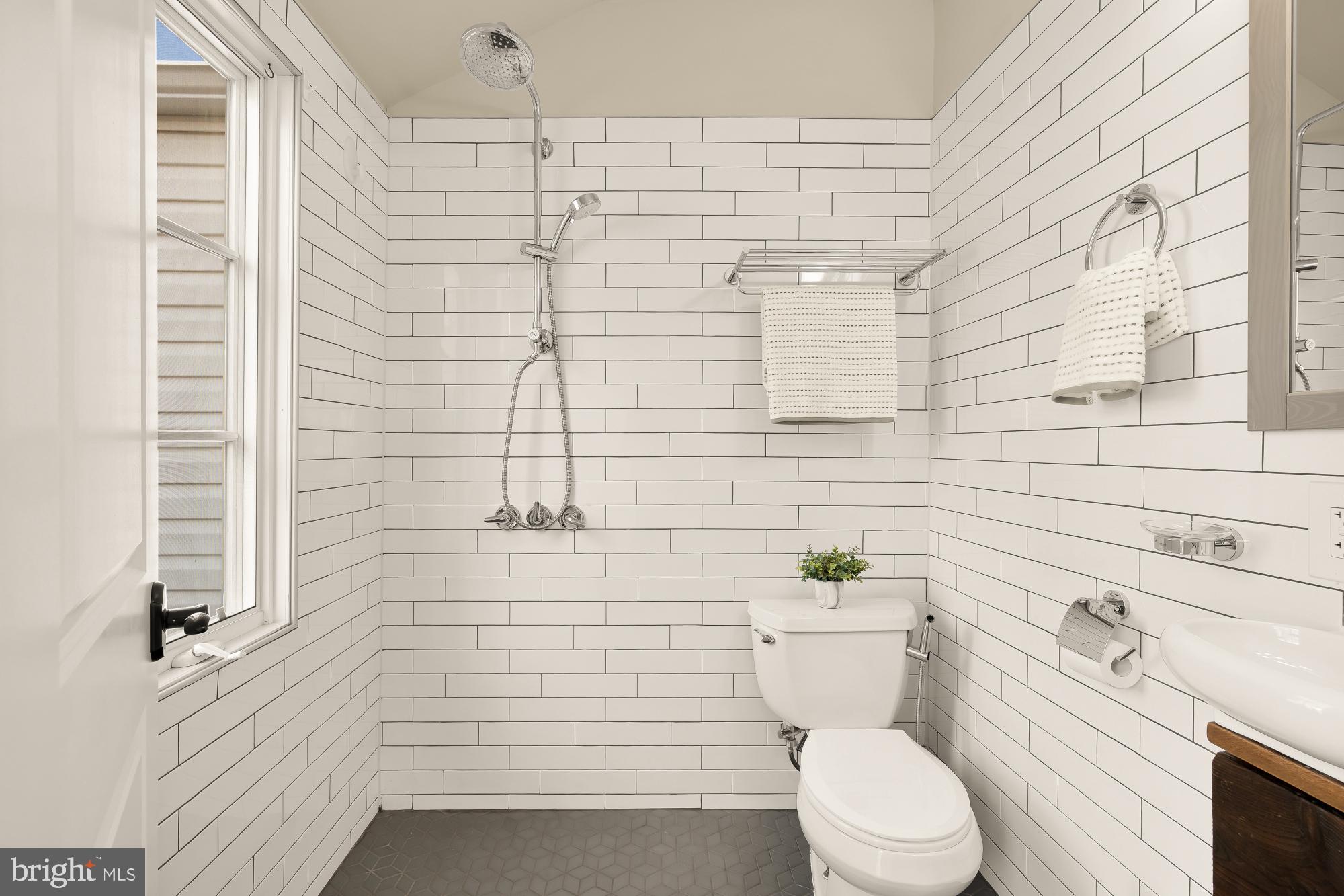 EDMONSTON - Residential