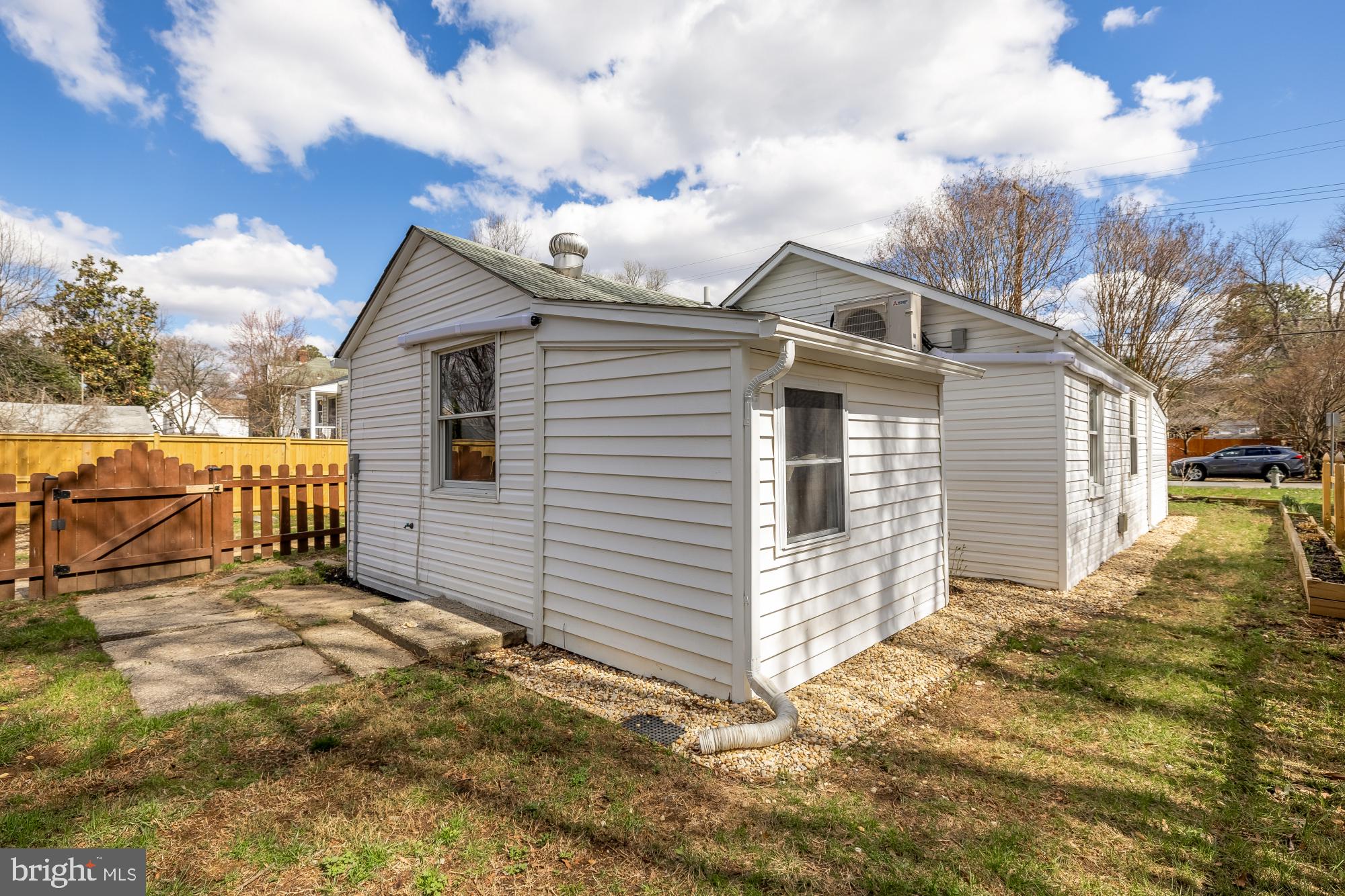 EDMONSTON - Residential