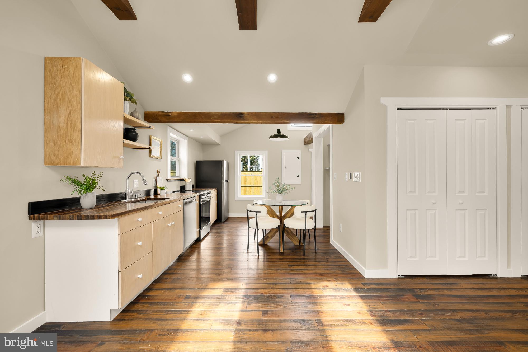 EDMONSTON - Residential