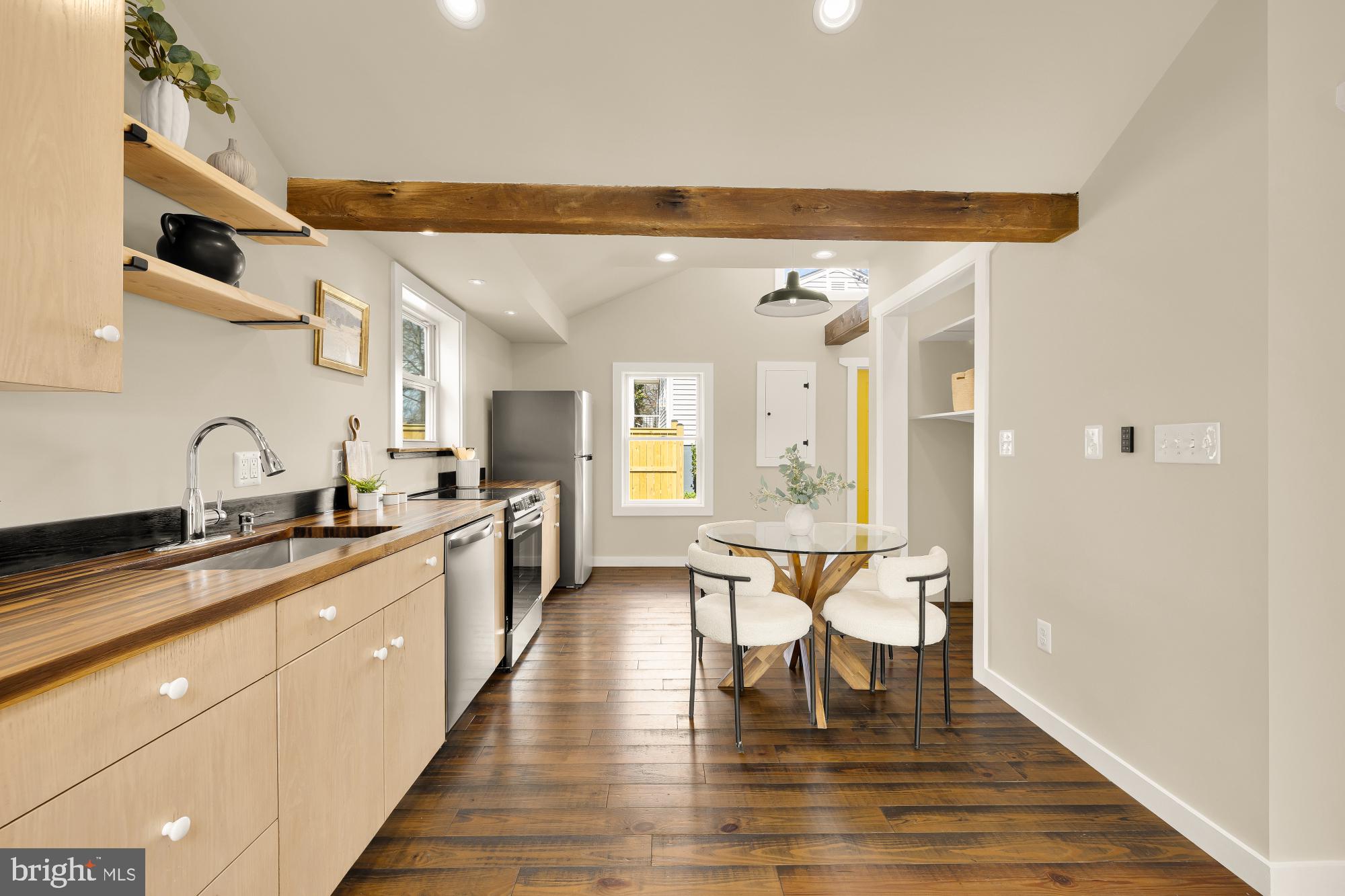 EDMONSTON - Residential