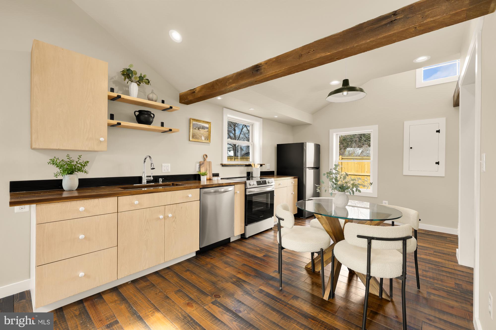 EDMONSTON - Residential