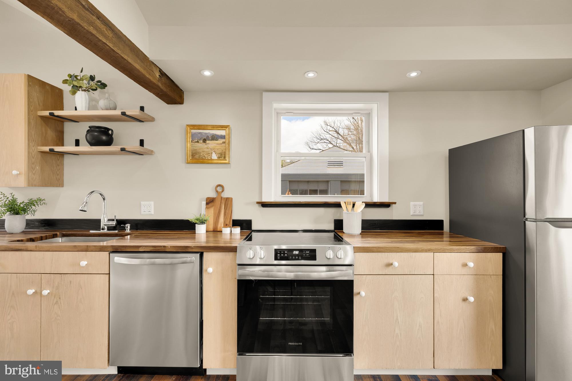 EDMONSTON - Residential