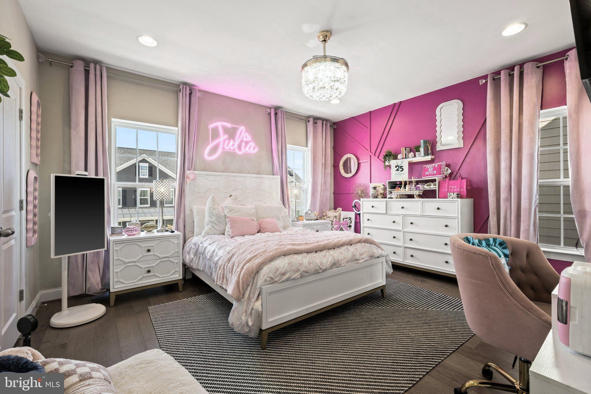 GREENLEIGH AT CROSSROADS - Residential