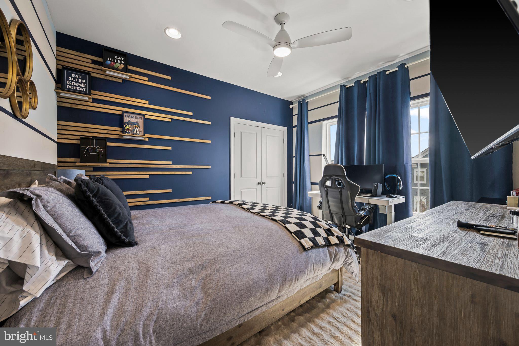 GREENLEIGH AT CROSSROADS - Residential