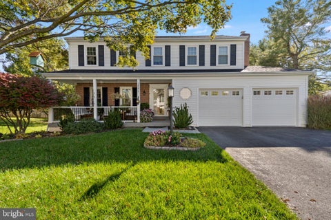 Photo of 10376 Sorrell Drive, MANASSAS, VA 20110 (MLS # VAPW2131140)