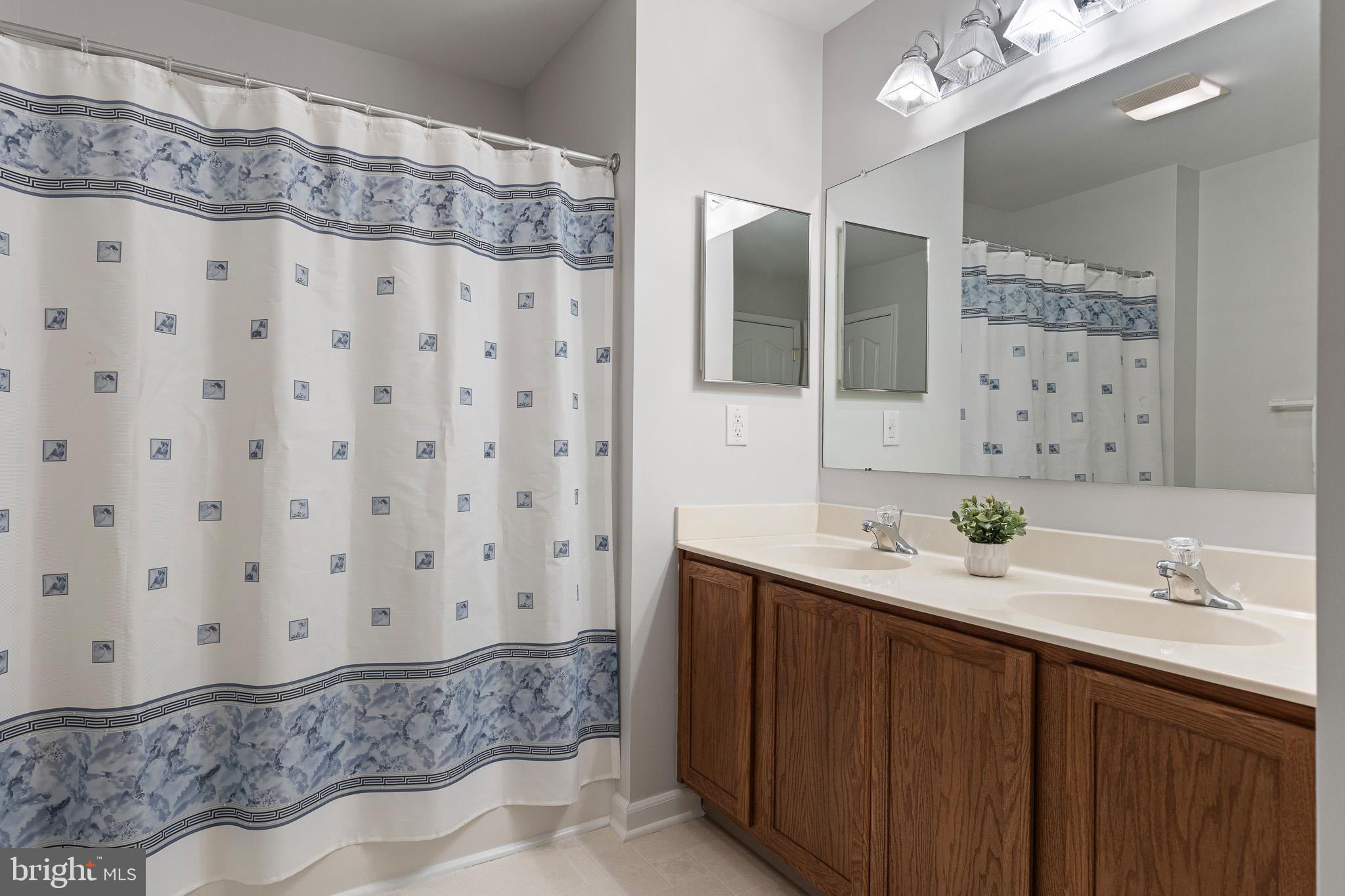 CROSSINGS AT CHRIS - Residential