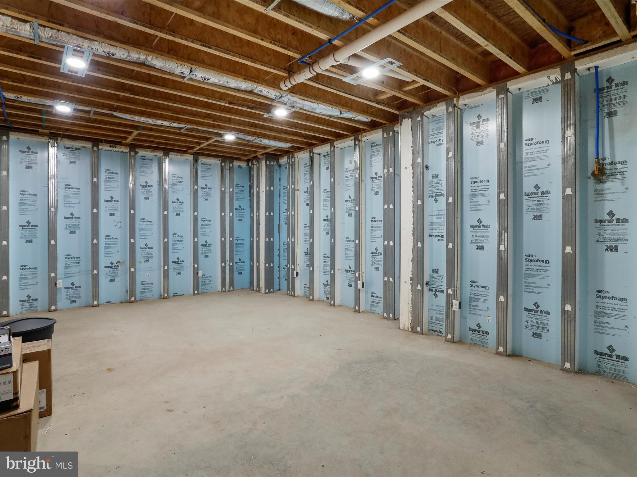 LAKEWOOD - Residential