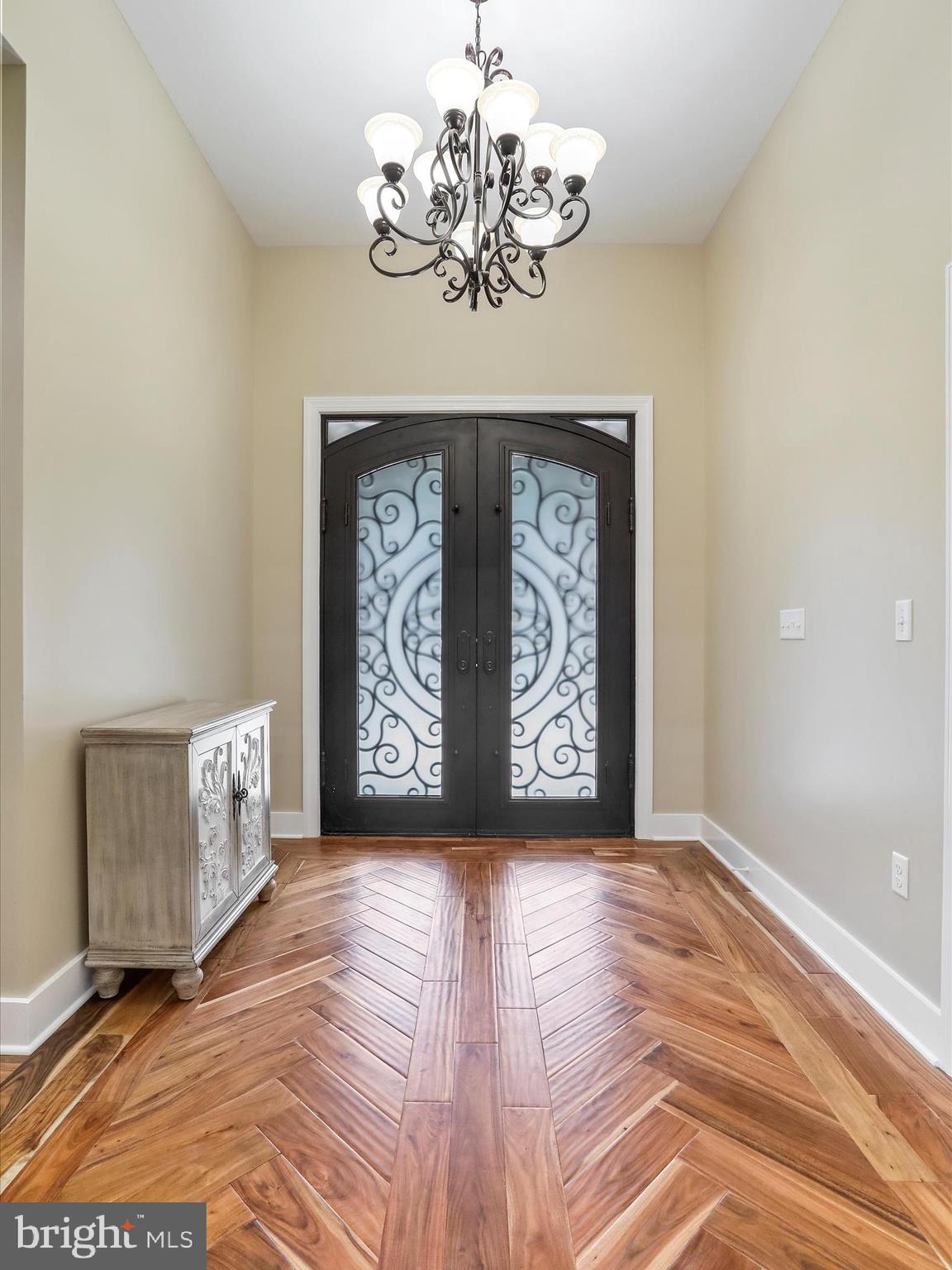 LAKEWOOD - Residential