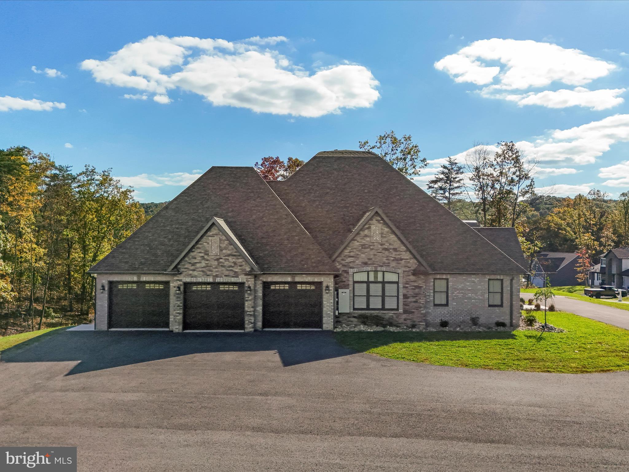 LAKEWOOD - Residential