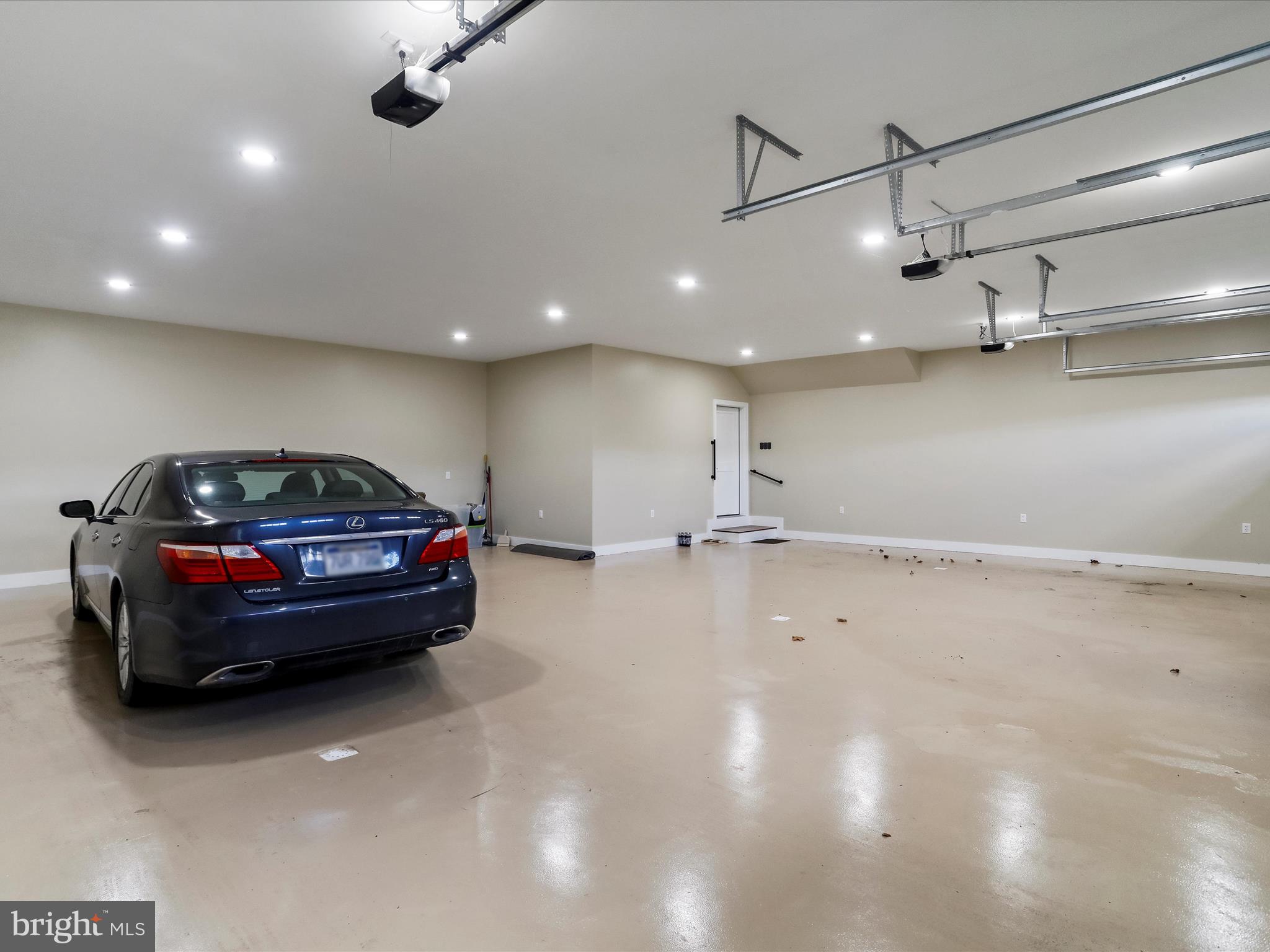 LAKEWOOD - Residential