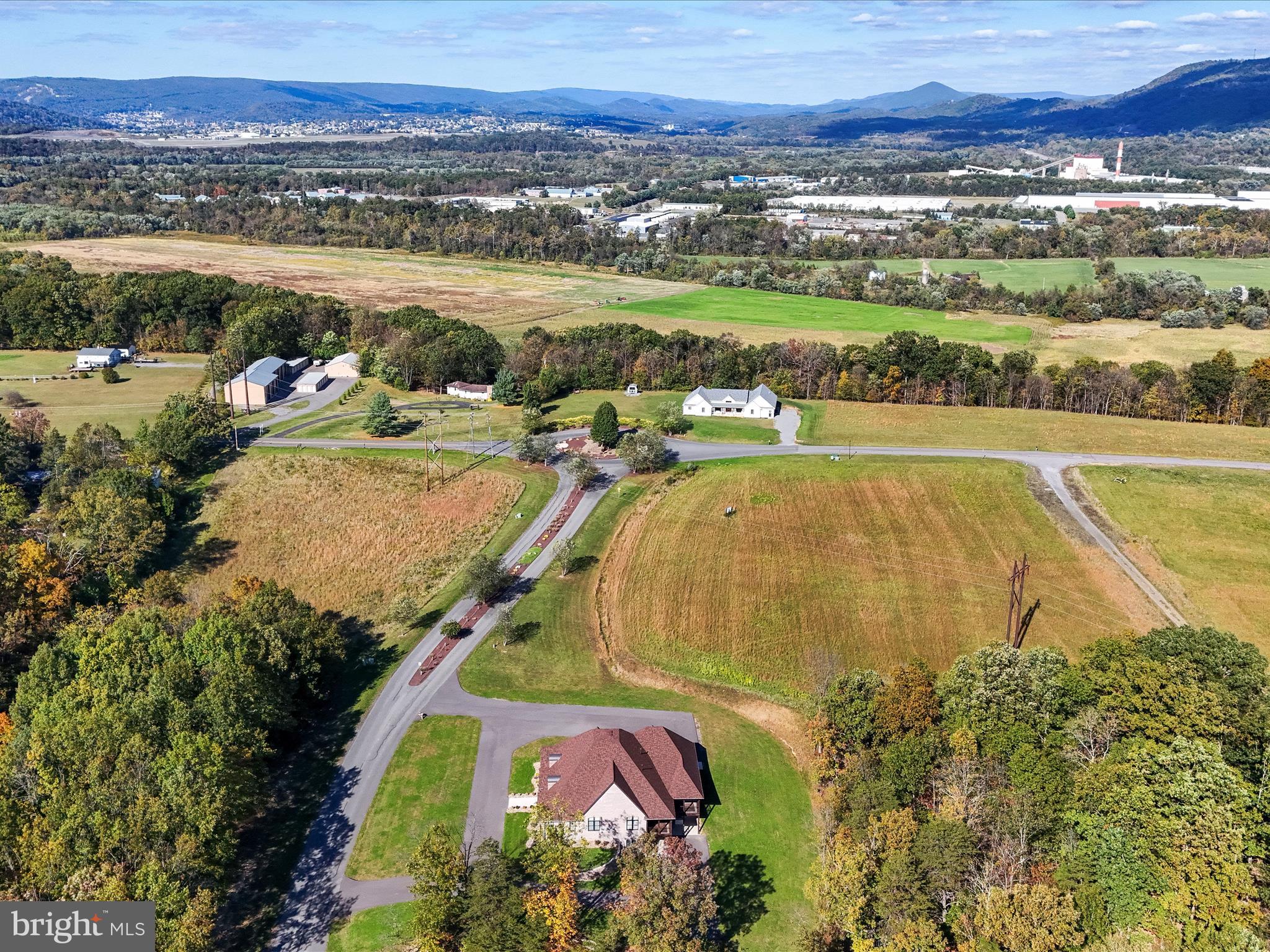 LAKEWOOD - Residential