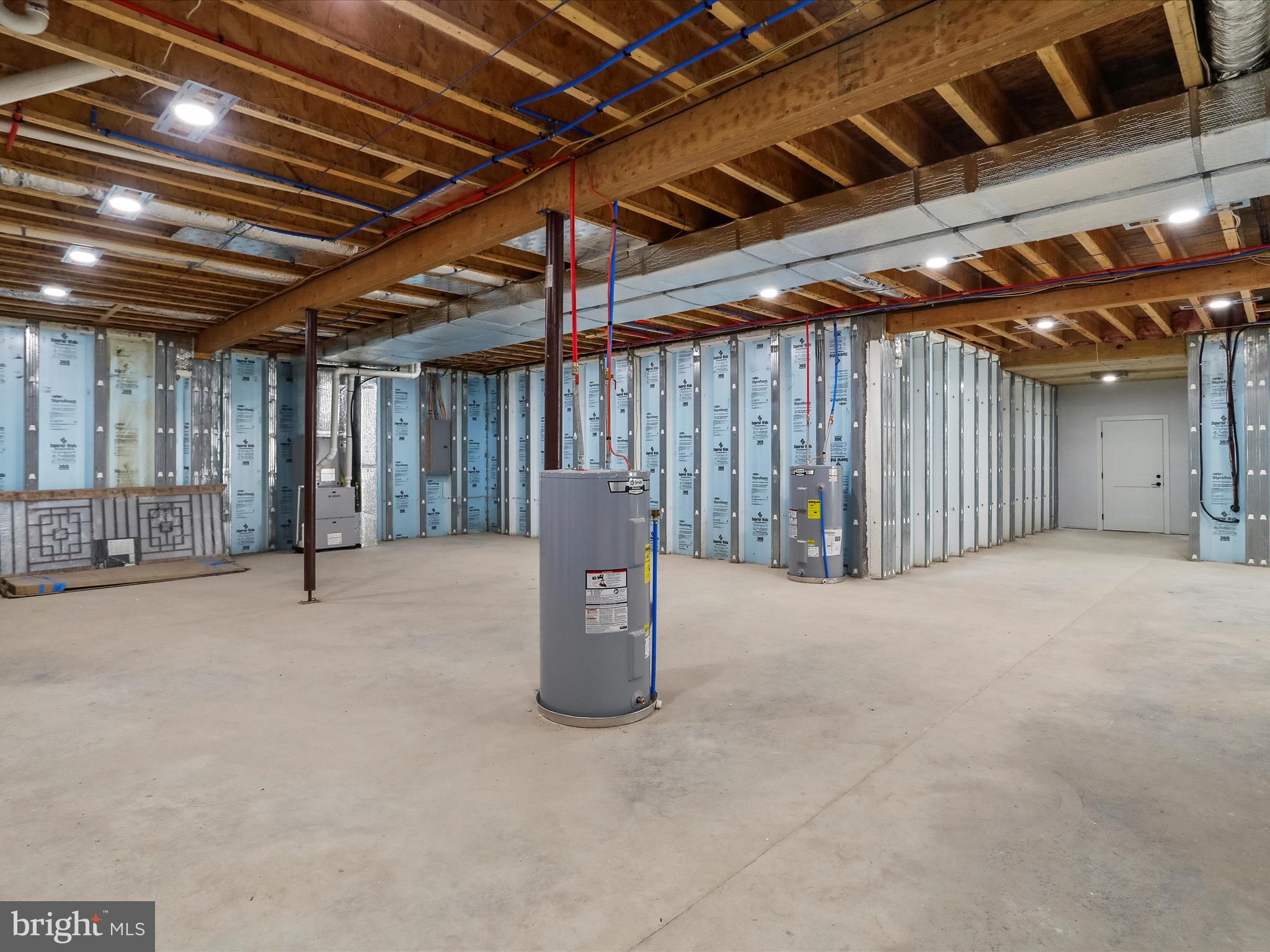 LAKEWOOD - Residential