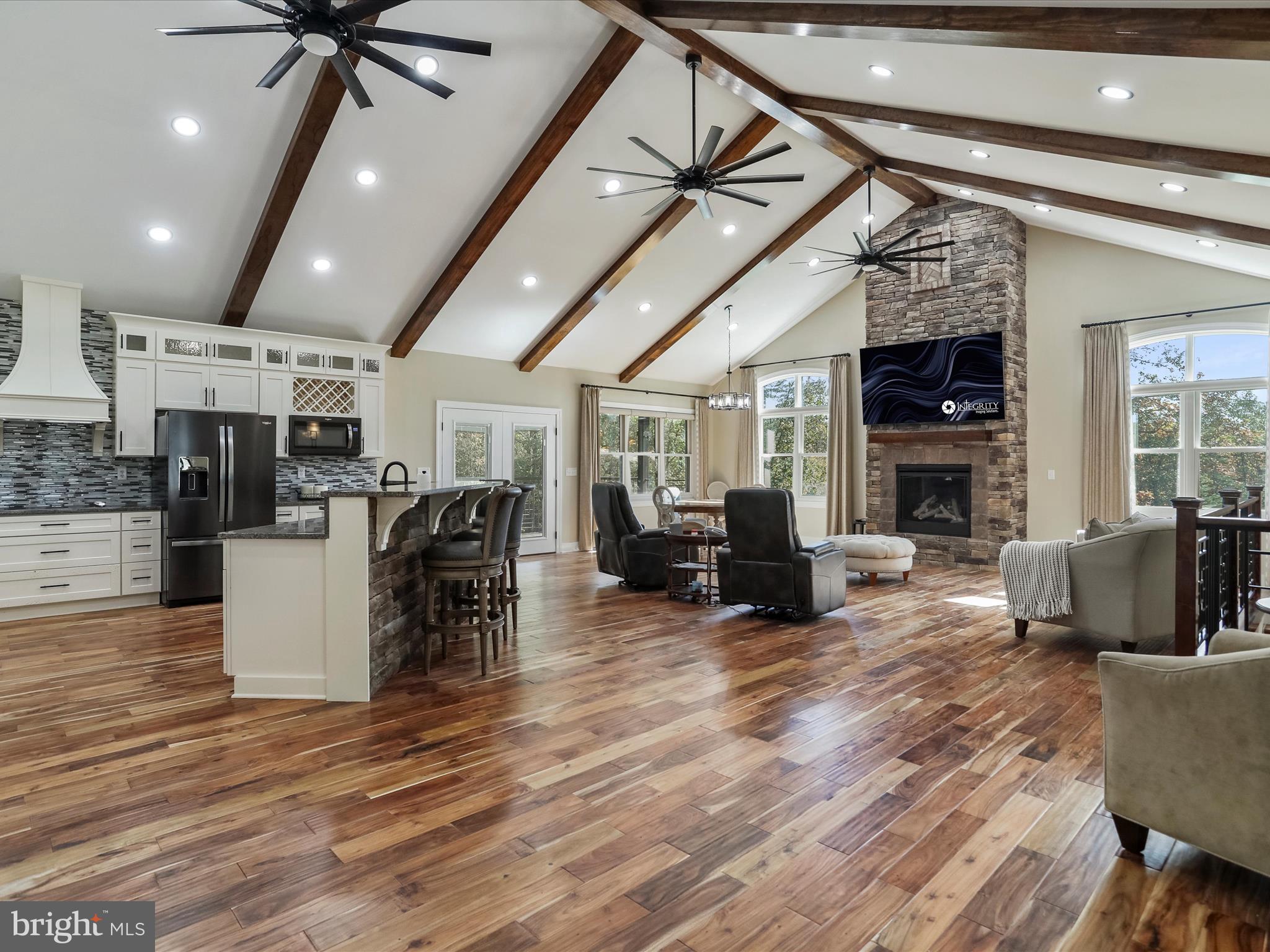 LAKEWOOD - Residential