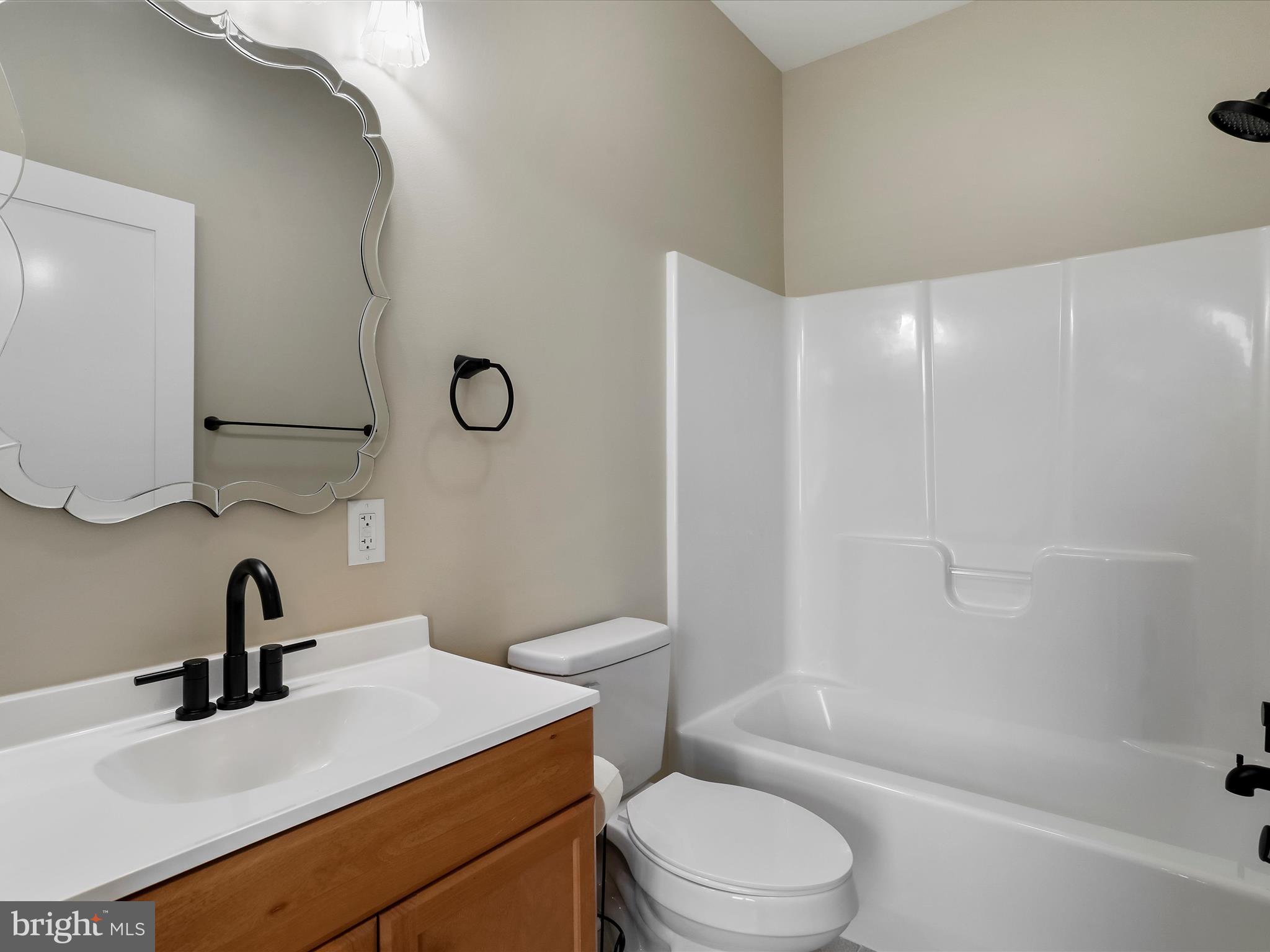 LAKEWOOD - Residential