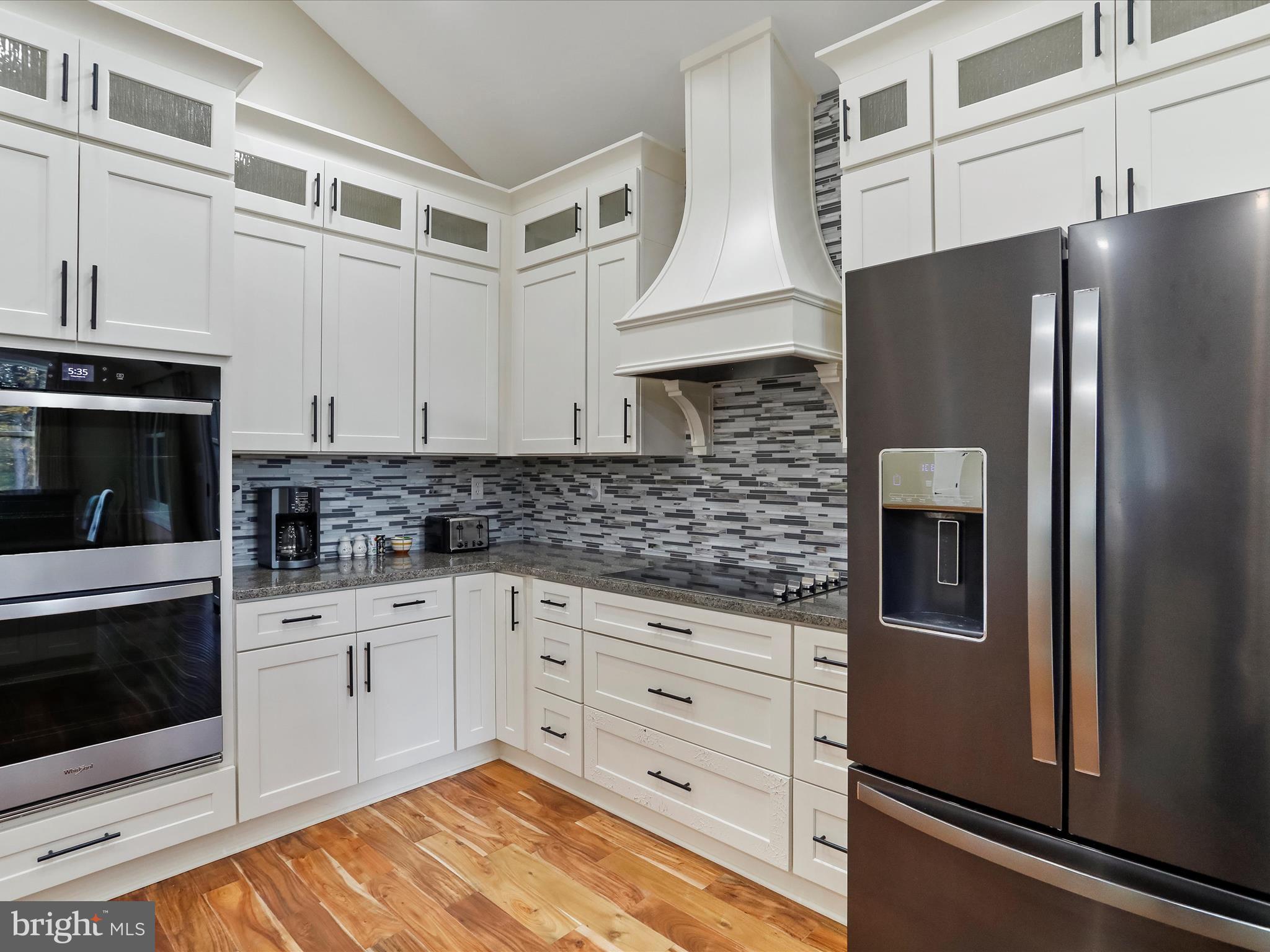 LAKEWOOD - Residential