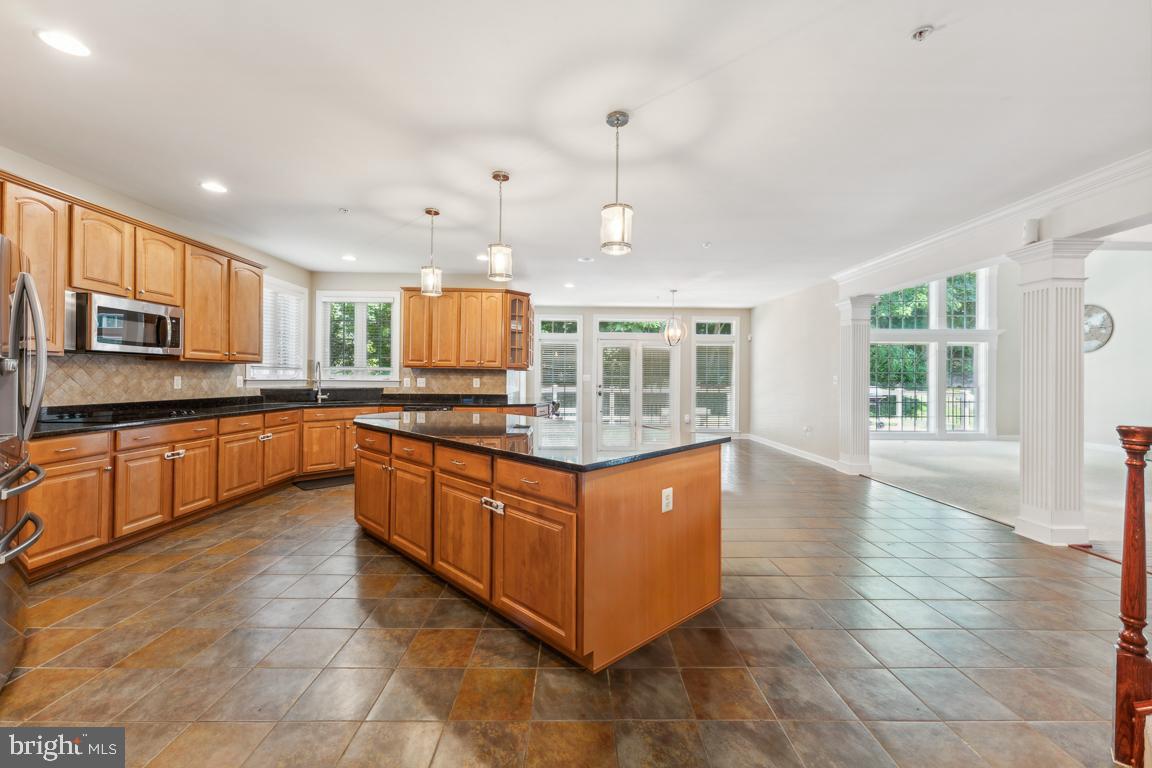 OAK CREEK - Residential