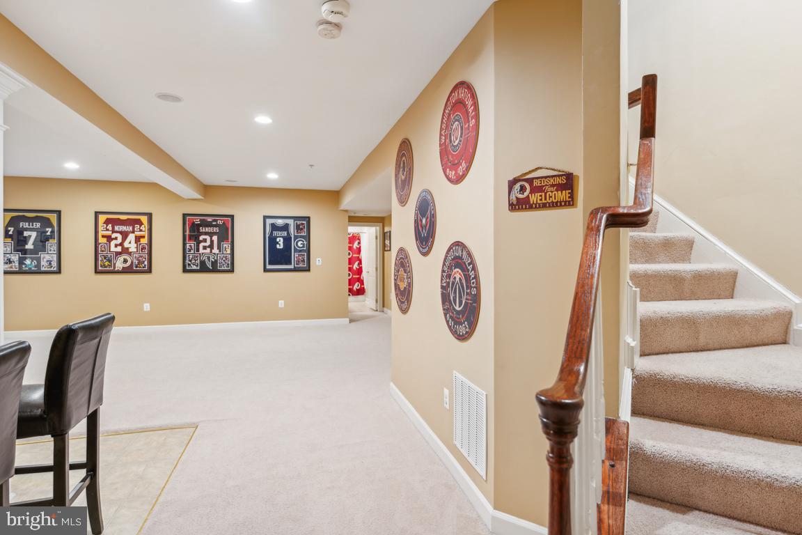 OAK CREEK - Residential