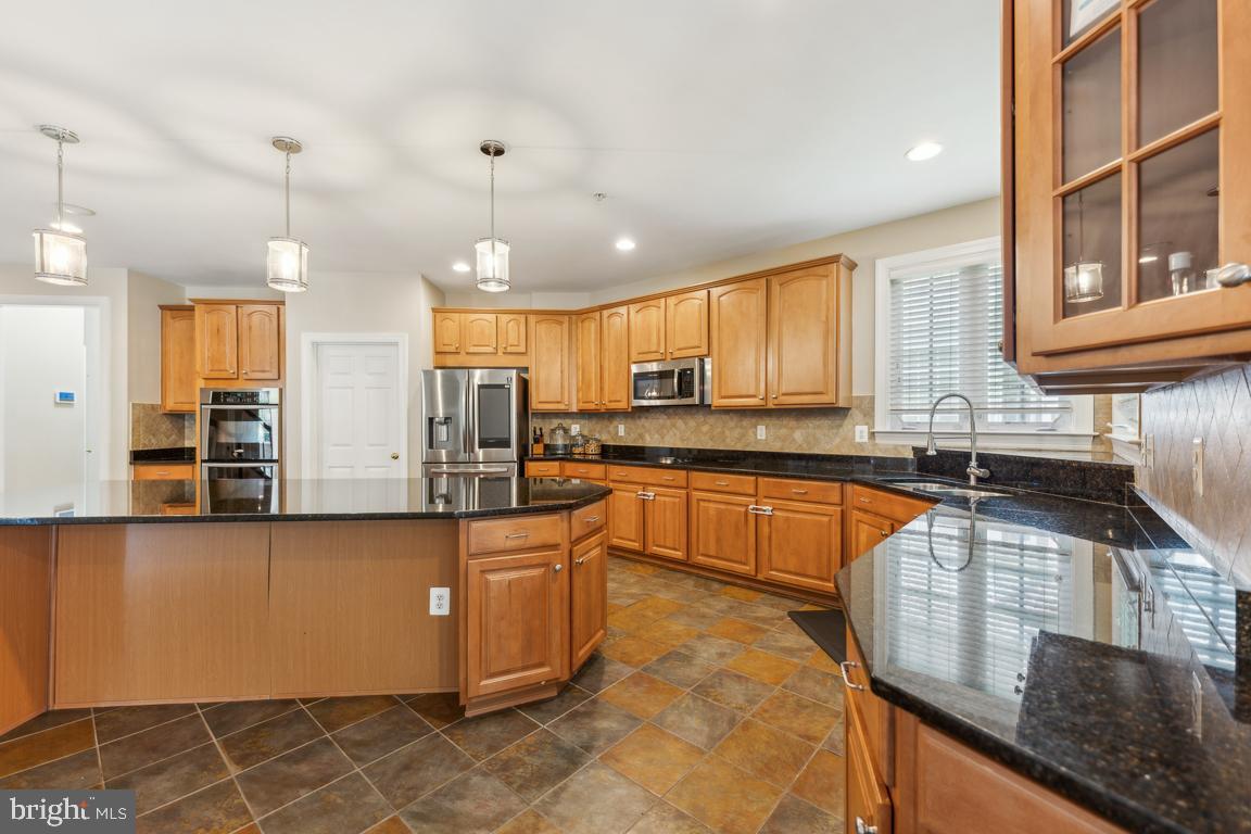 OAK CREEK - Residential