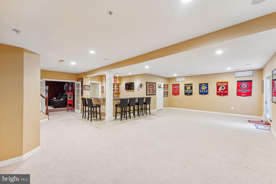 OAK CREEK - Residential