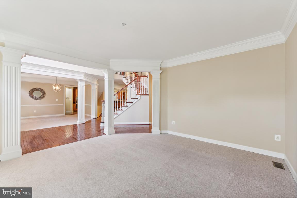 OAK CREEK - Residential