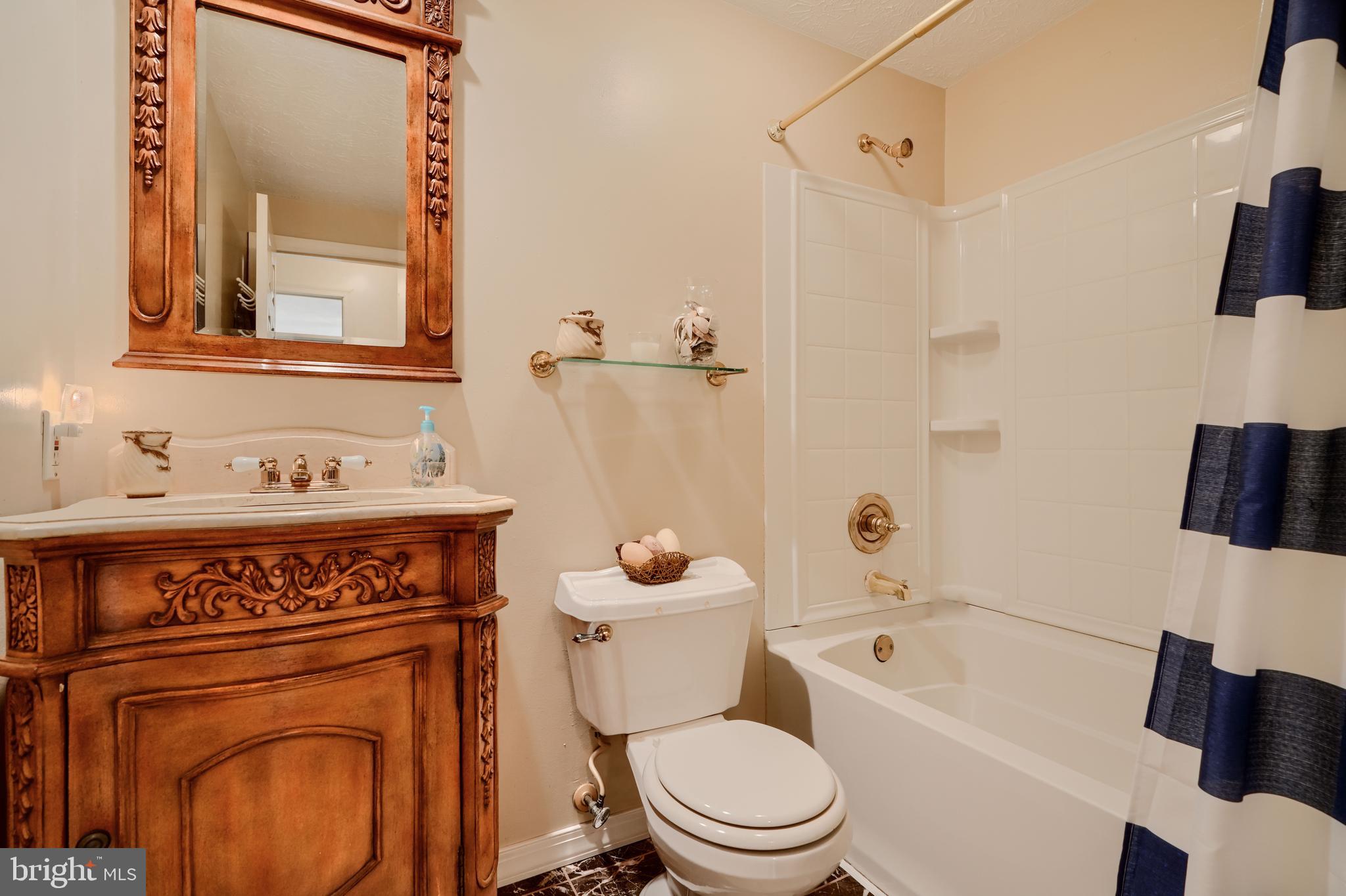 RIVERSIDE - Residential