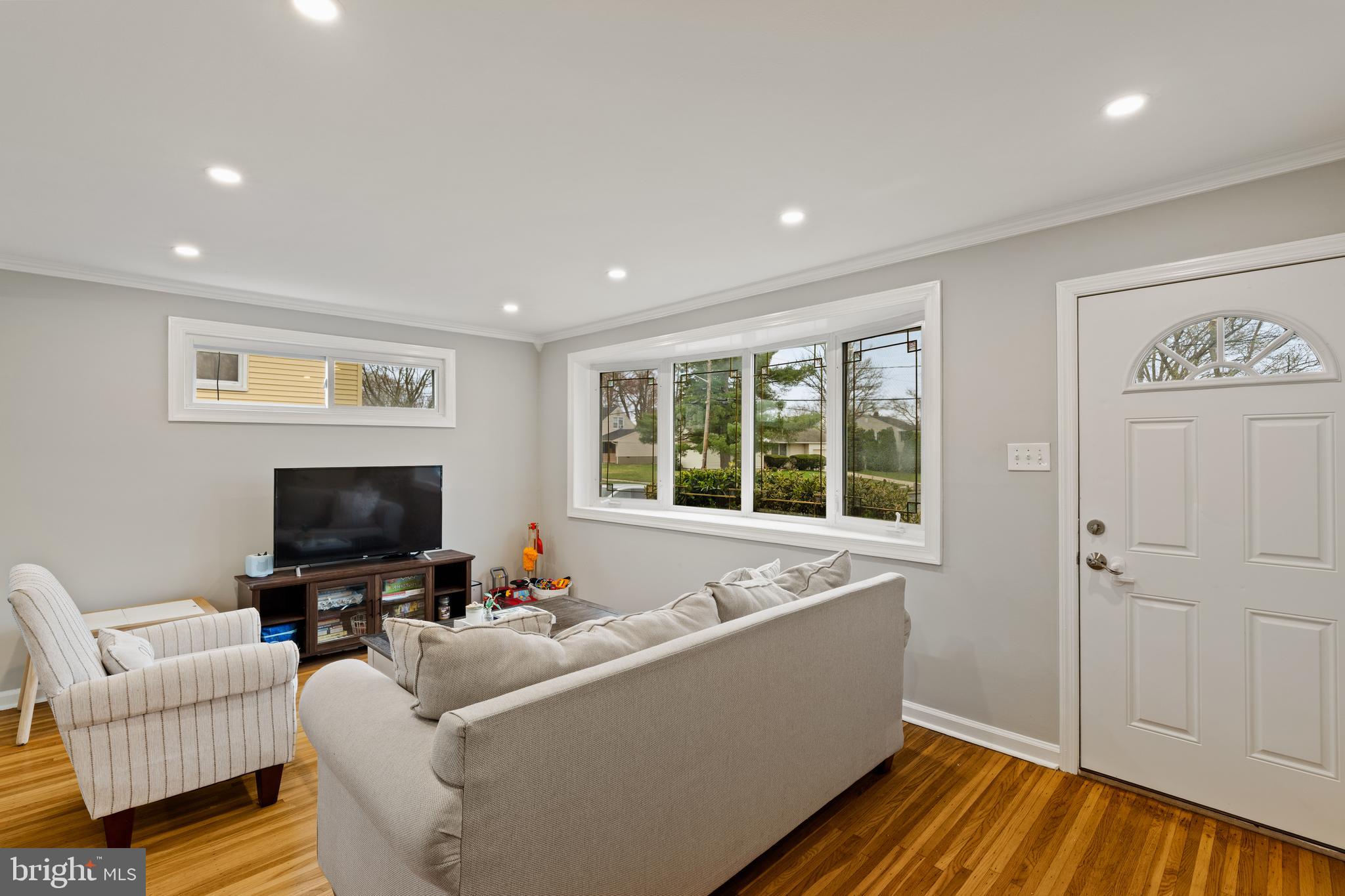 114 N VALLEYBROOK ROAD