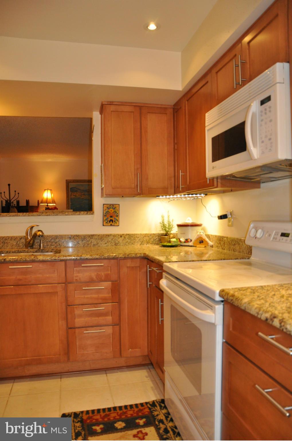 FOUNTAINS AT MCLEAN - Residential