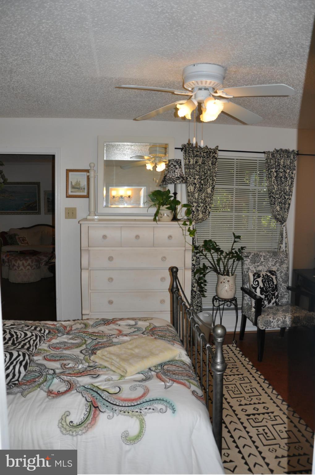 FOUNTAINS AT MCLEAN - Residential