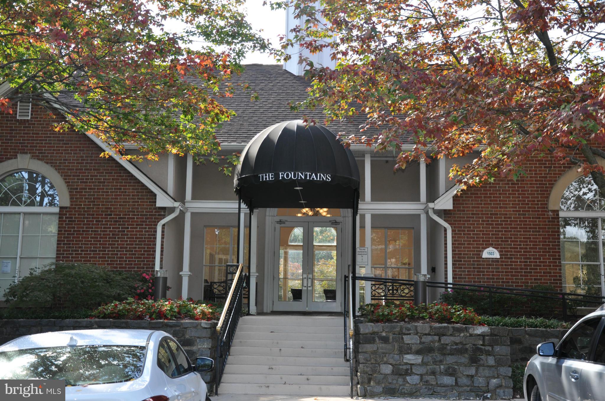 FOUNTAINS AT MCLEAN - Residential