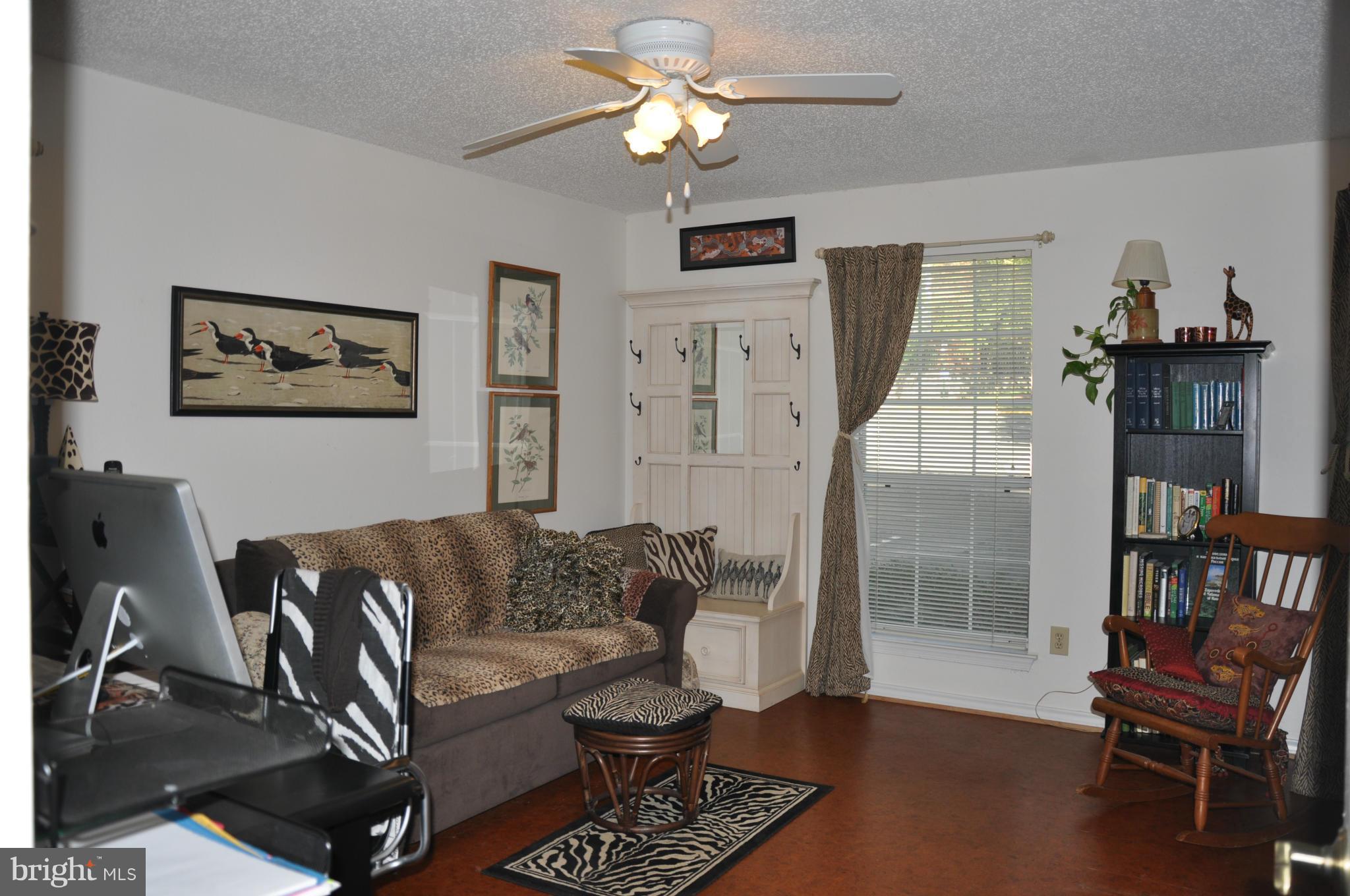 FOUNTAINS AT MCLEAN - Residential