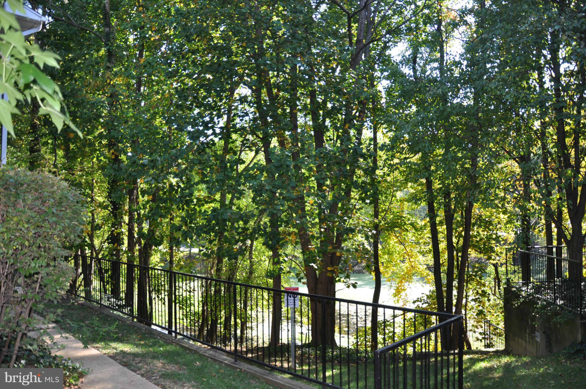 FOUNTAINS AT MCLEAN - Residential