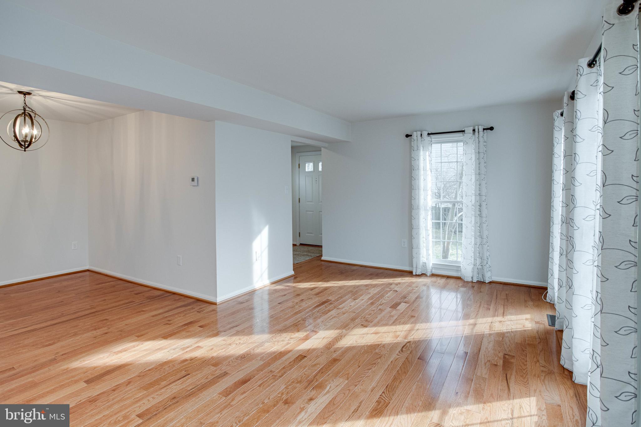 COUNTRY CREEK - Residential Lease