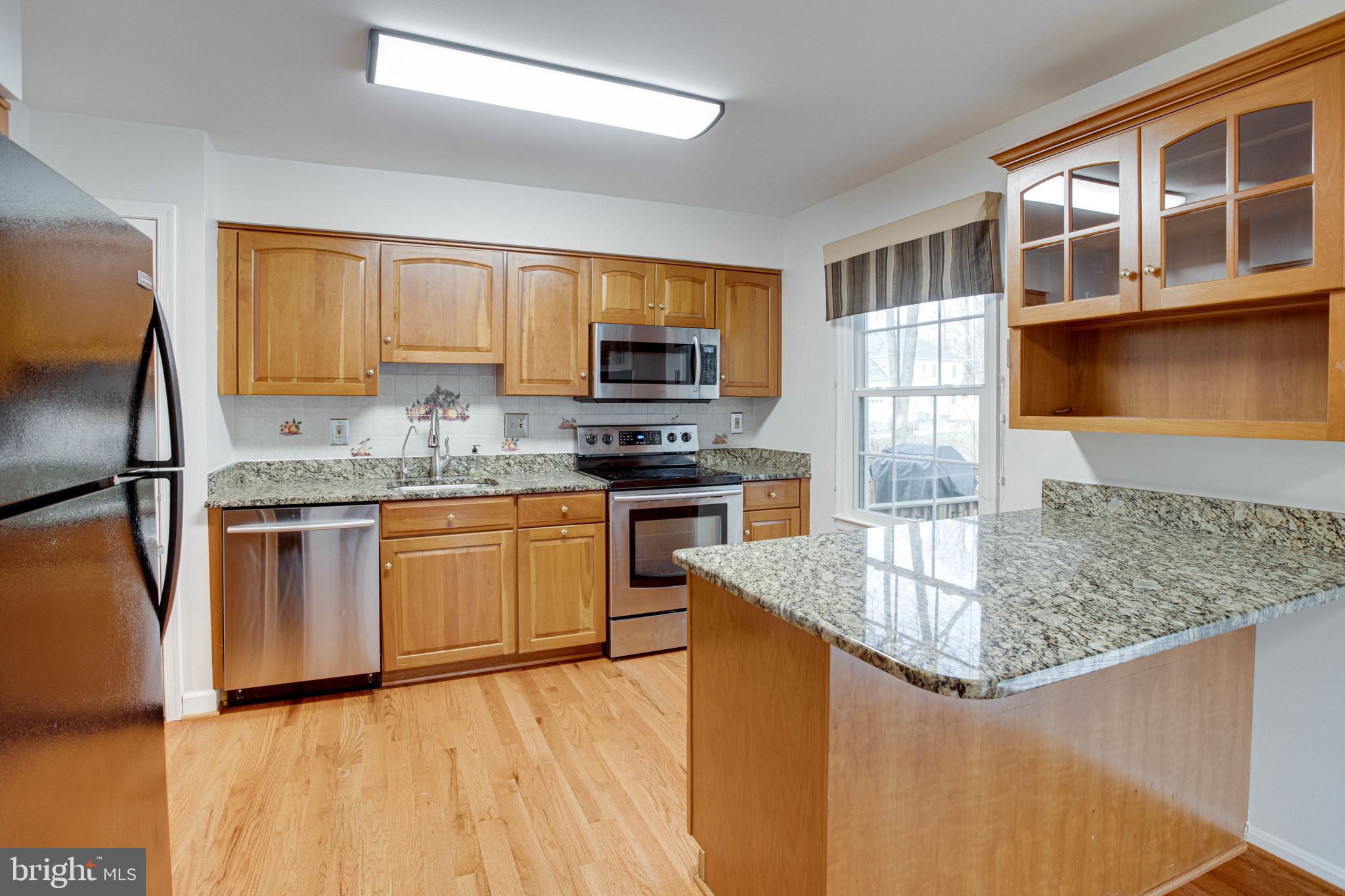 COUNTRY CREEK - Residential Lease