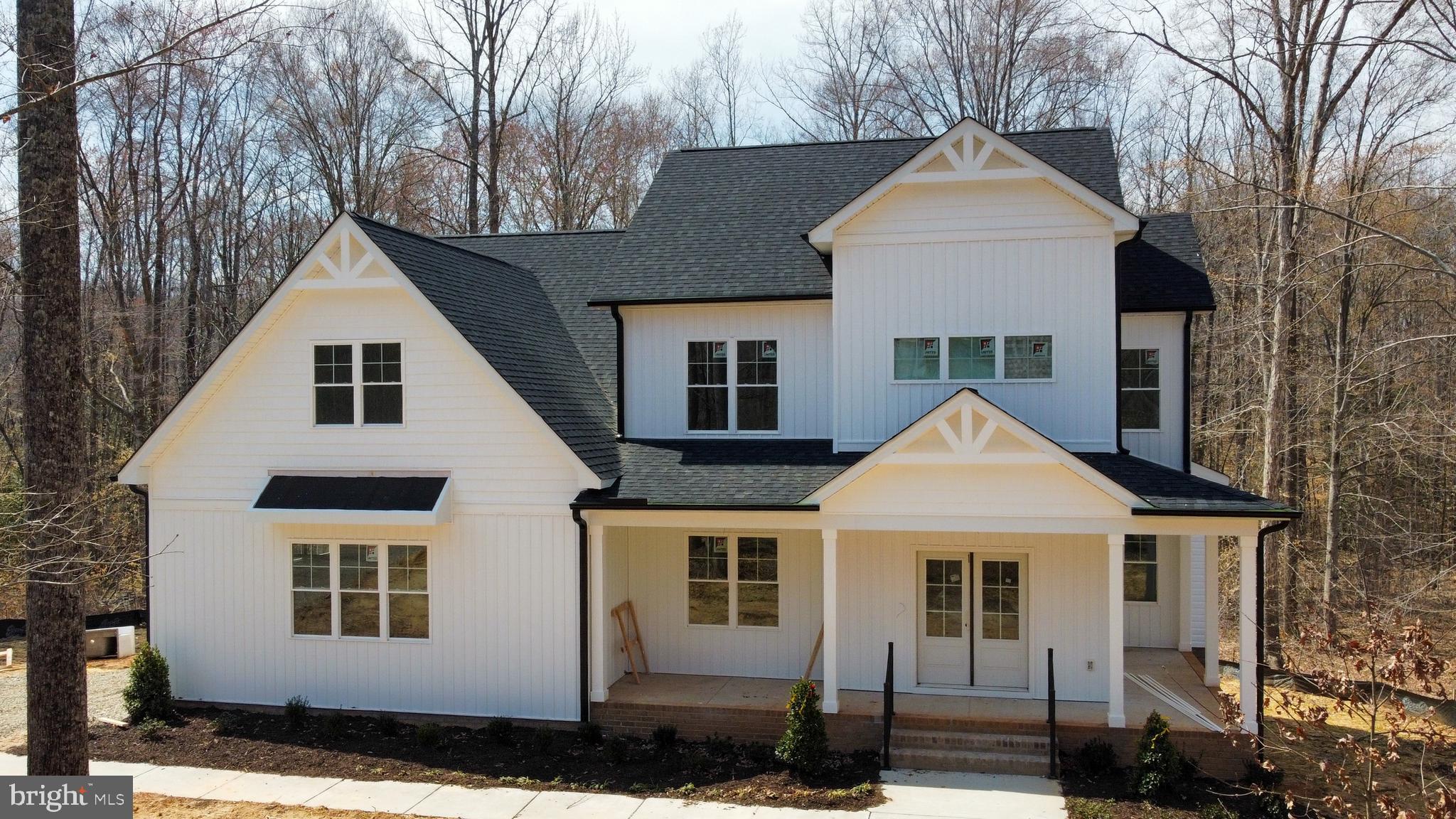 29 DOVE CT