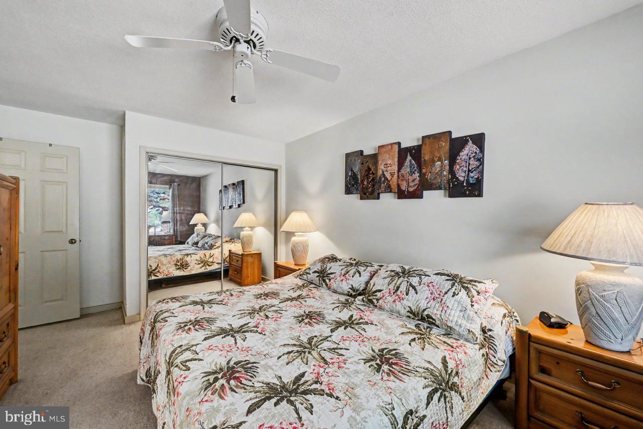 LAUREL WOODS - Residential